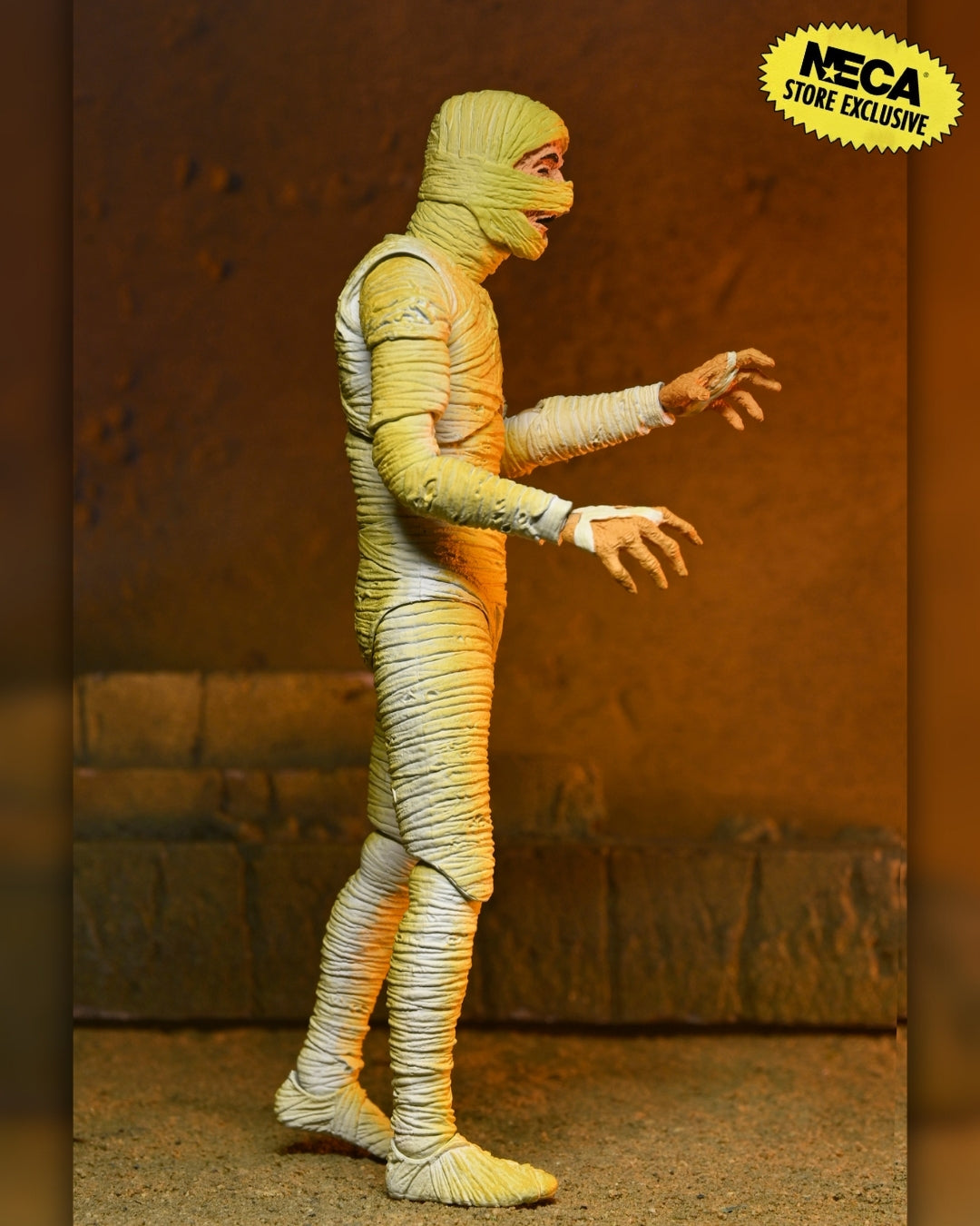 Universal Monsters - Frankenstein, Wolfman, Mummy & Dracula (Classic Movie Monsters) 7” Scale Action Figure Bundle - NECA - Shown: Mummy
