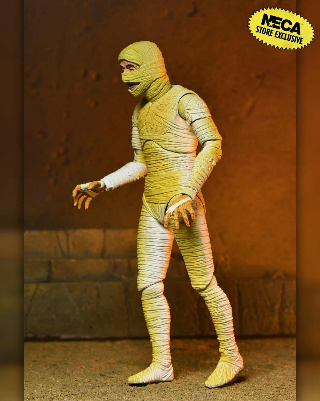 Universal Monsters - Frankenstein, Wolfman, Mummy & Dracula (Classic Movie Monsters) 7” Scale Action Figure Bundle - NECA - Shown: Mummy