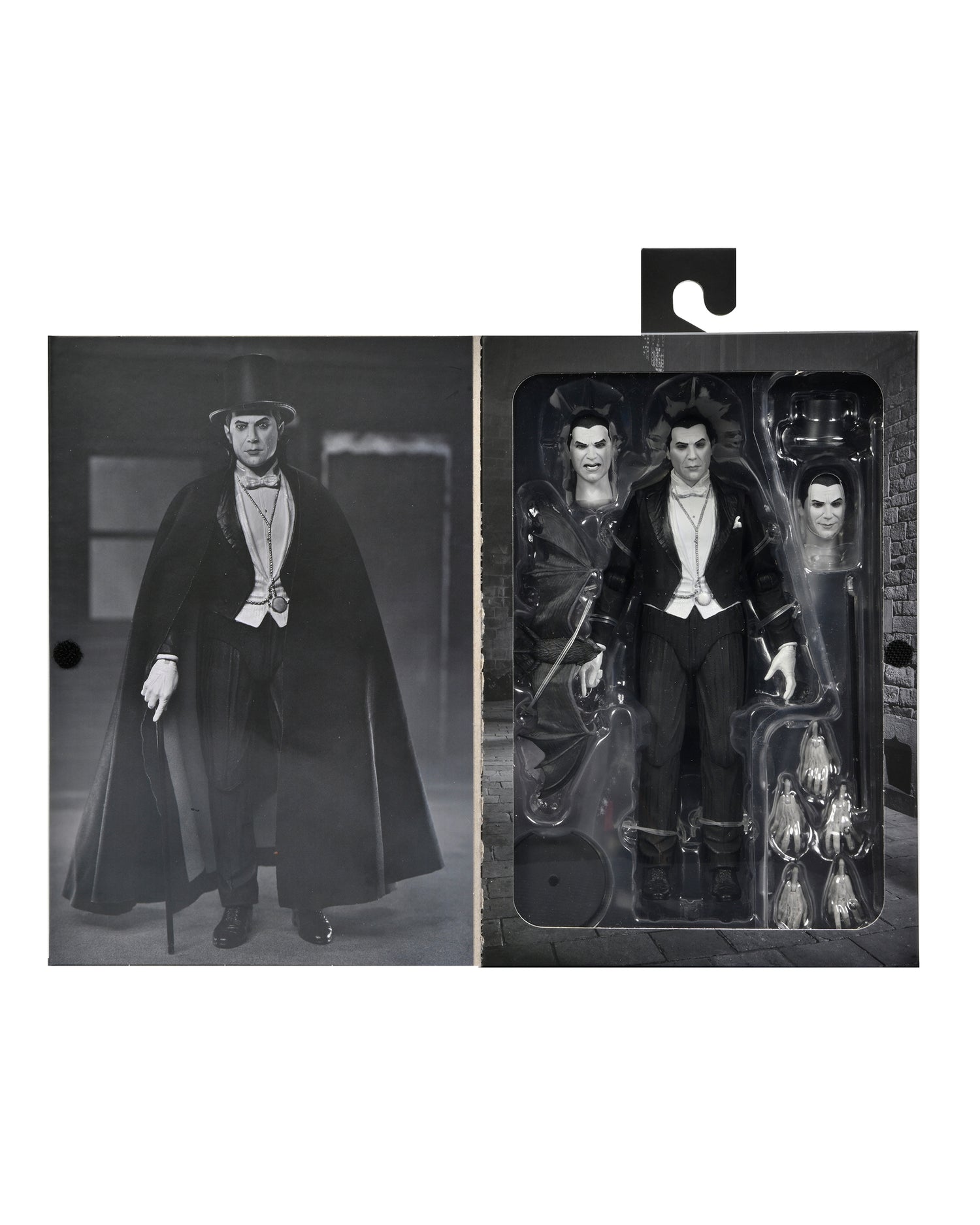 Universal Monsters - Ultimate Dracula (Carfax Abbey) 7" Scale Action Figure - NECA