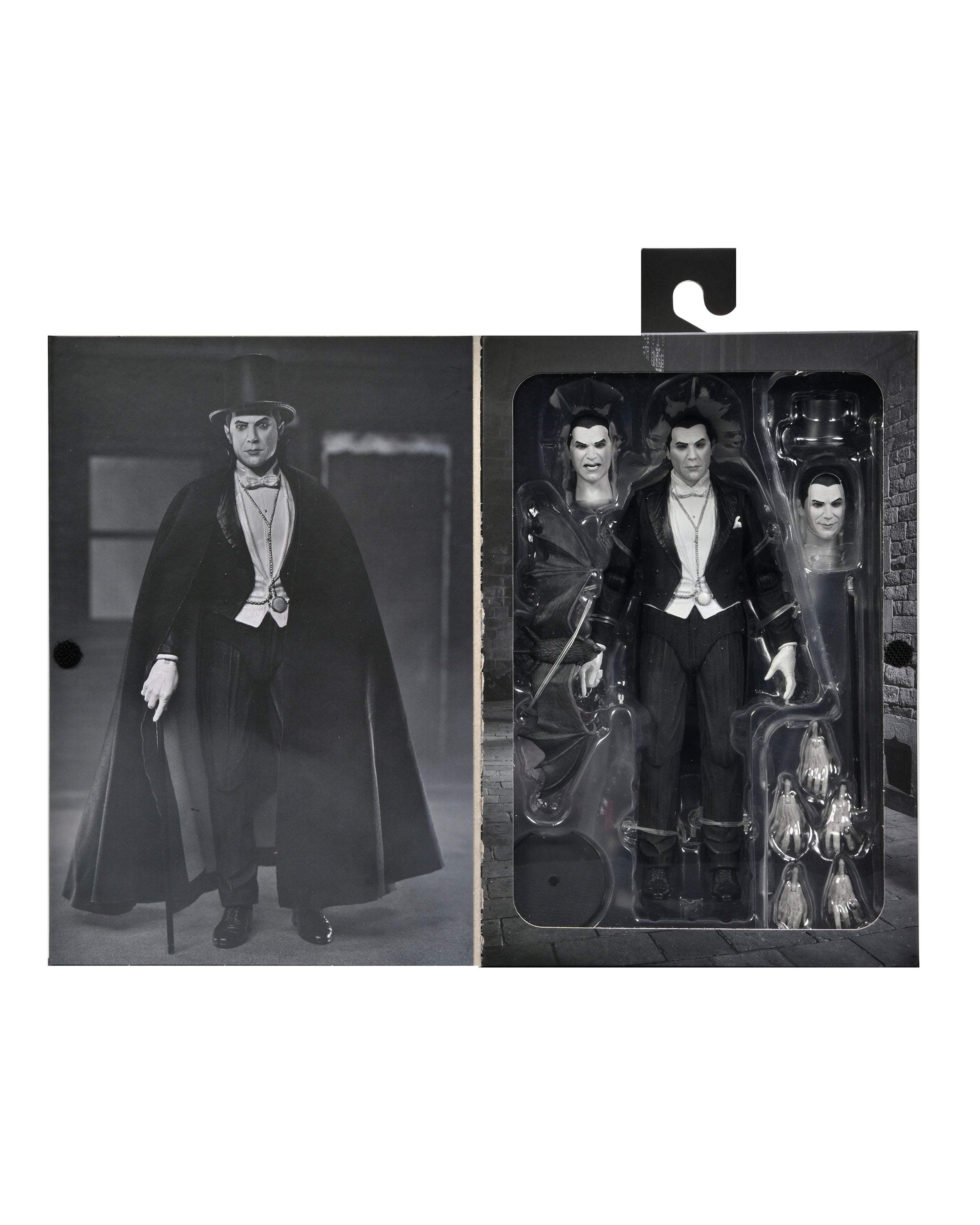 Universal Monsters - Ultimate Dracula (Carfax Abbey) 7" Scale Action Figure - NECA