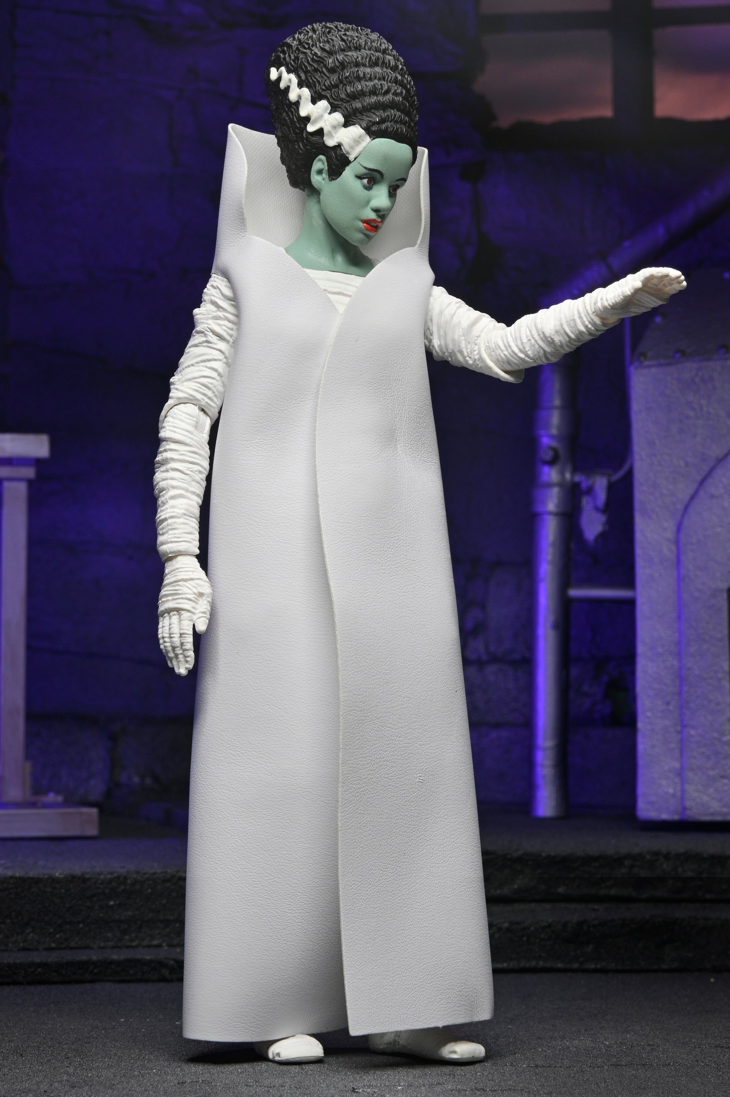 Universal Monsters - 90th Anniversary Glow-in-the-Dark Retro Bride of Frankenstein 7” Scale Action Figure (2025 Con Exclusive) - NECA