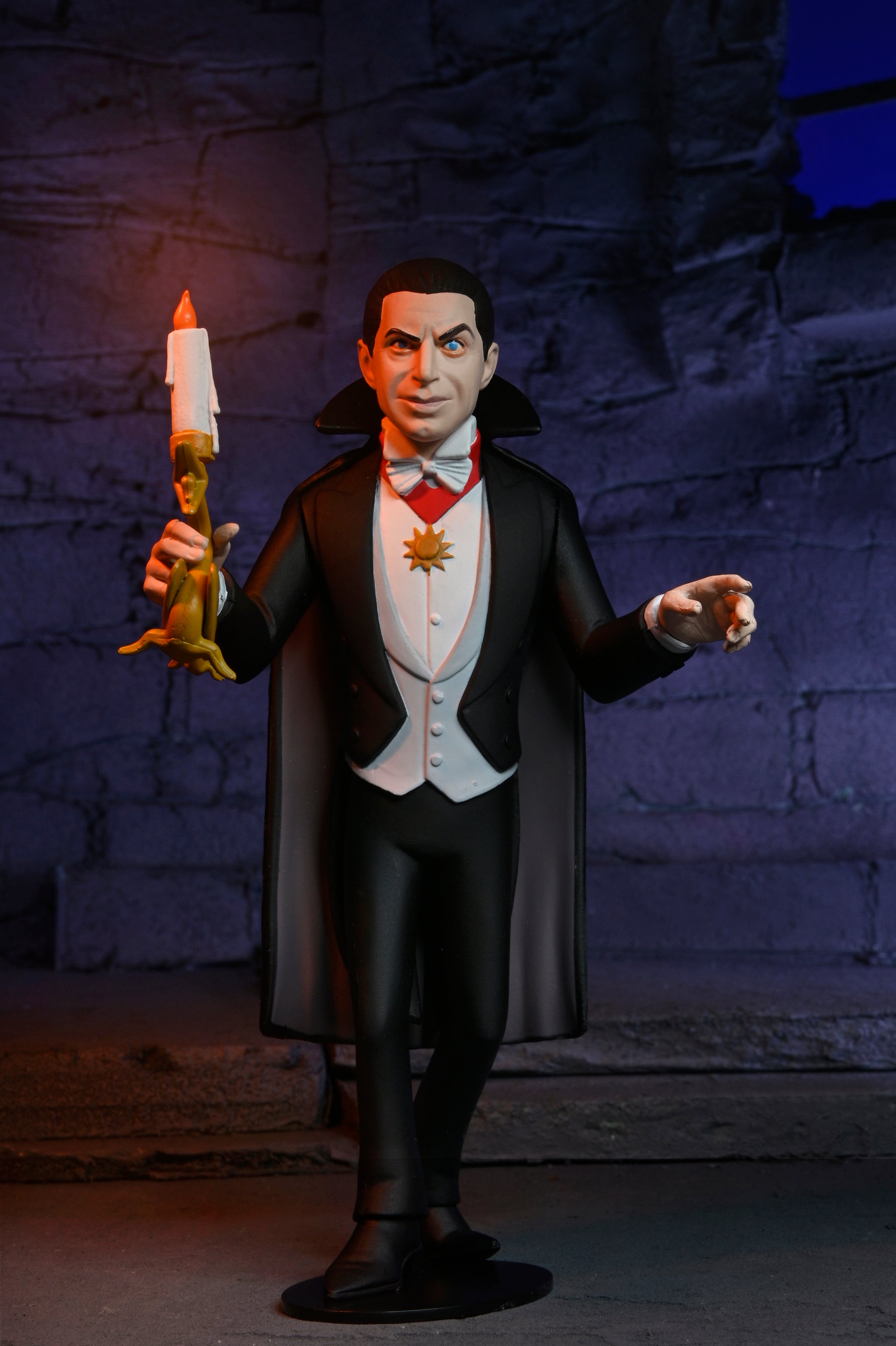 Universal Monsters - Toony Terrors Dracula 6” Scale Action Figure (Series 10) - NECA
