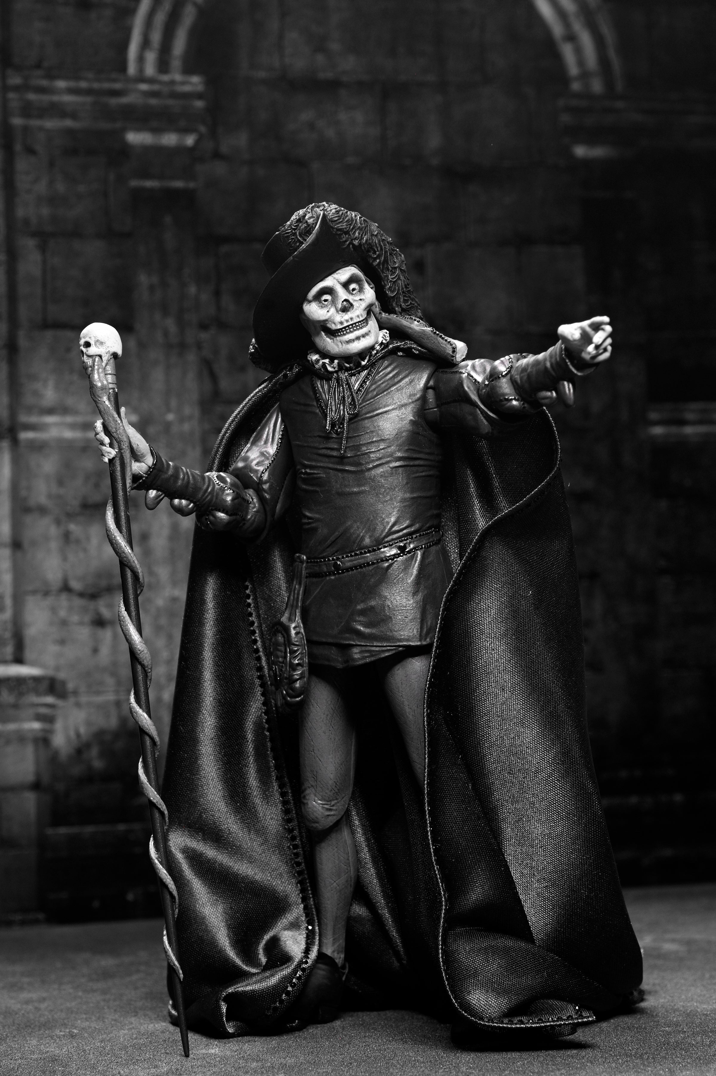 The Phantom of the Opera (1925) - Phantom of the Opera "Masque of the Red Death" 7" Scale Action Figure (Black & White) on the NECA Store