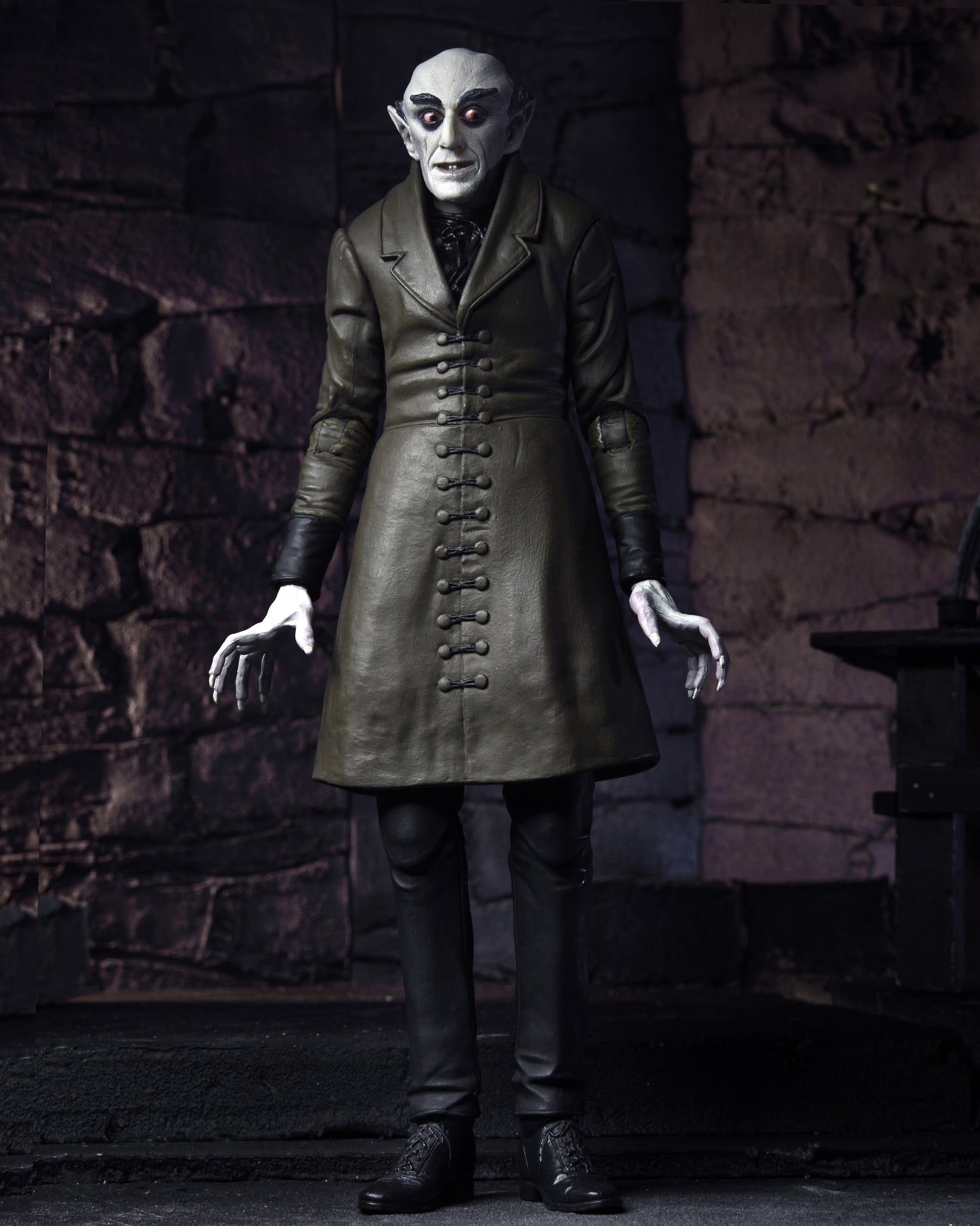 Nosferatu - 7” Scale Action Figure - Ultimate Count Orlok (Color) - NECA