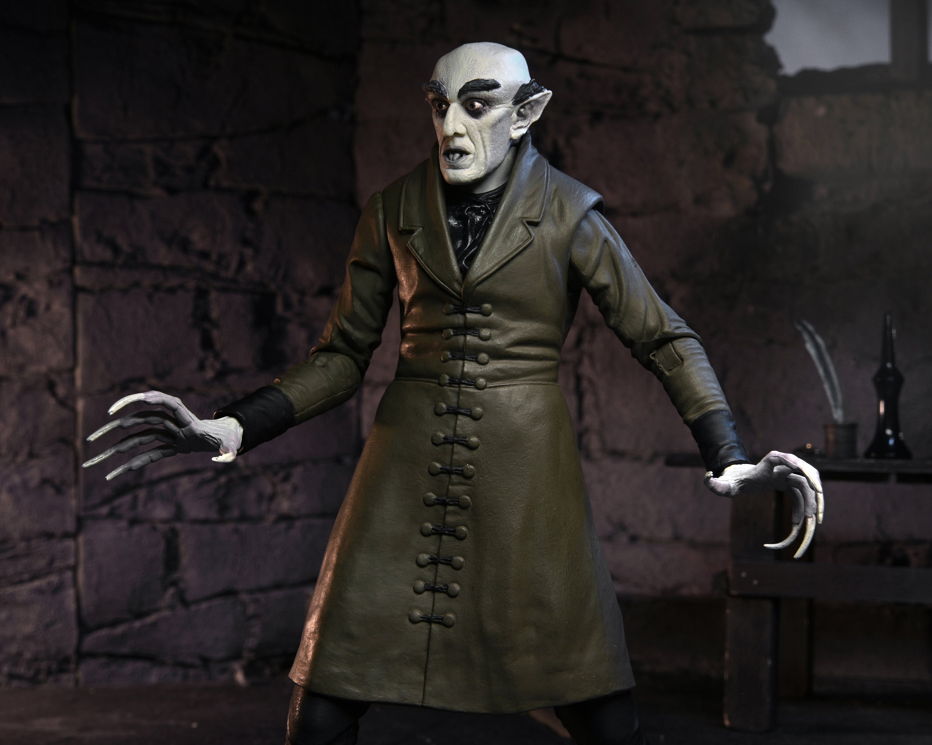 Nosferatu - 7” Scale Action Figure - Ultimate Count Orlok (Color) - NECA