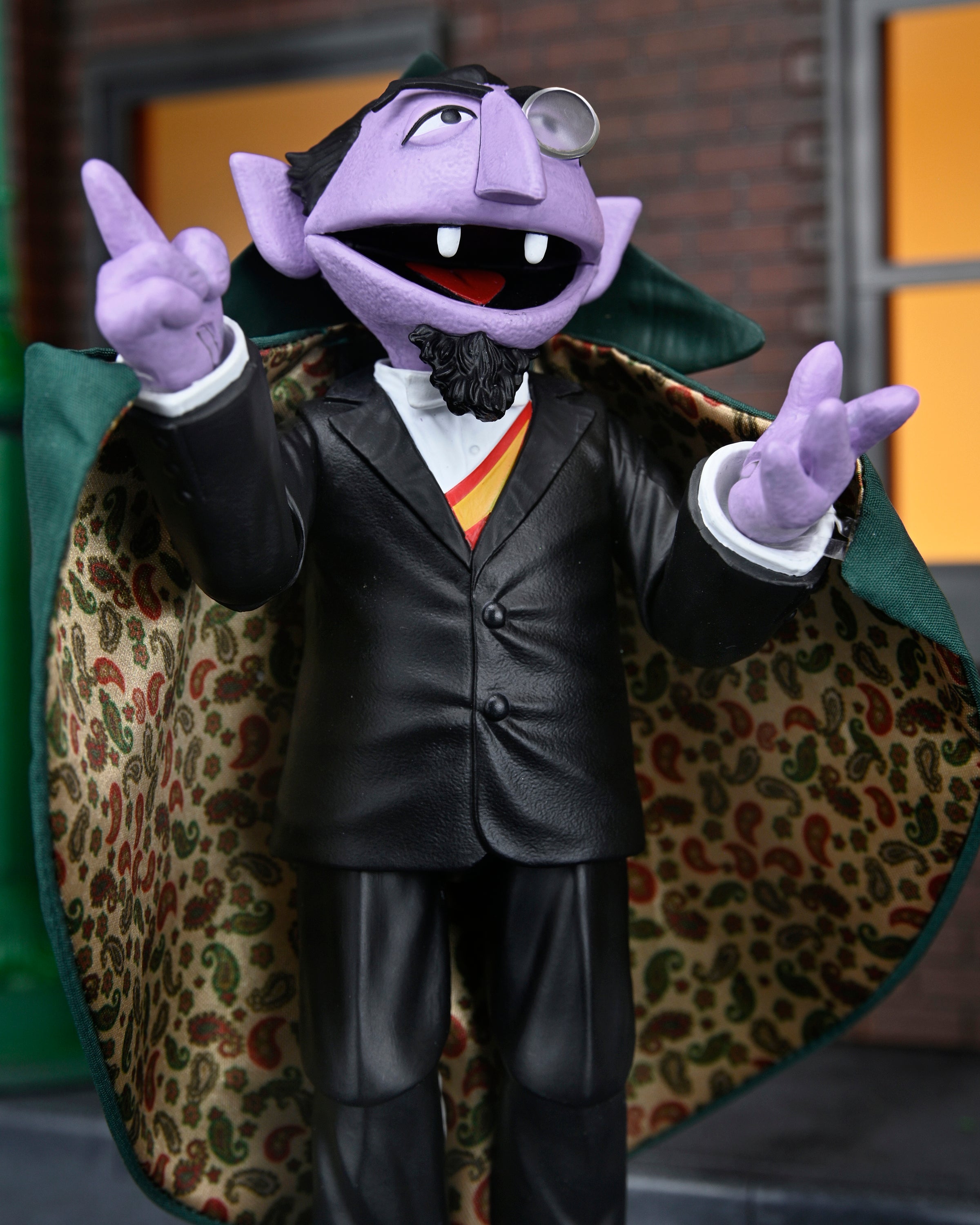 Sesame Street - Ultimate The Count 7” Scale Action Figure - NECA