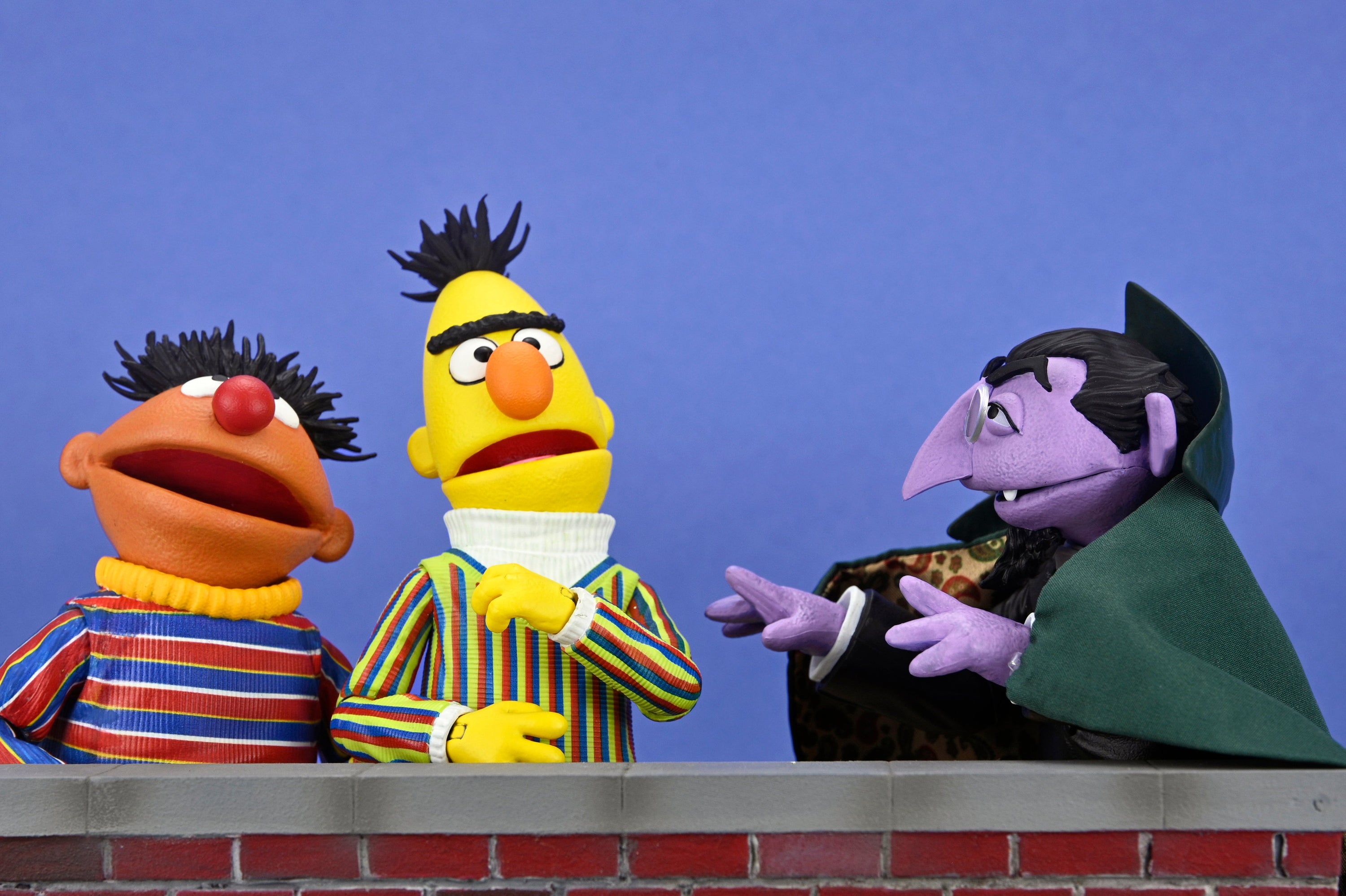 Sesame Street - Ultimate The Count 7” Scale Action Figure - NECA