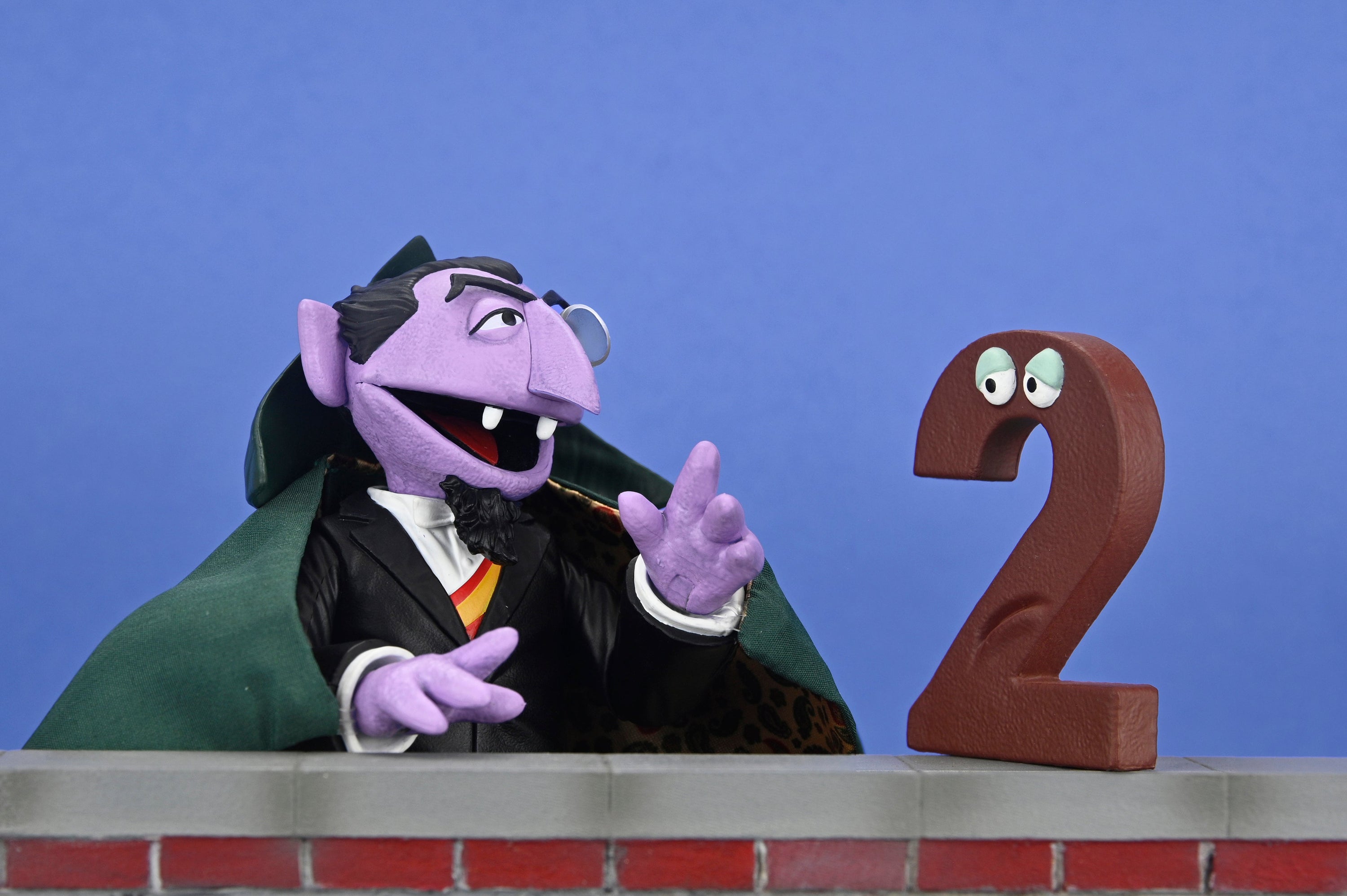 Sesame Street - Ultimate The Count 7” Scale Action Figure - NECA