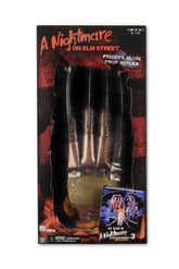 Nightmare on Elm Street 3: Dream Warriors - Prop Replica Freddy Glove - NECA