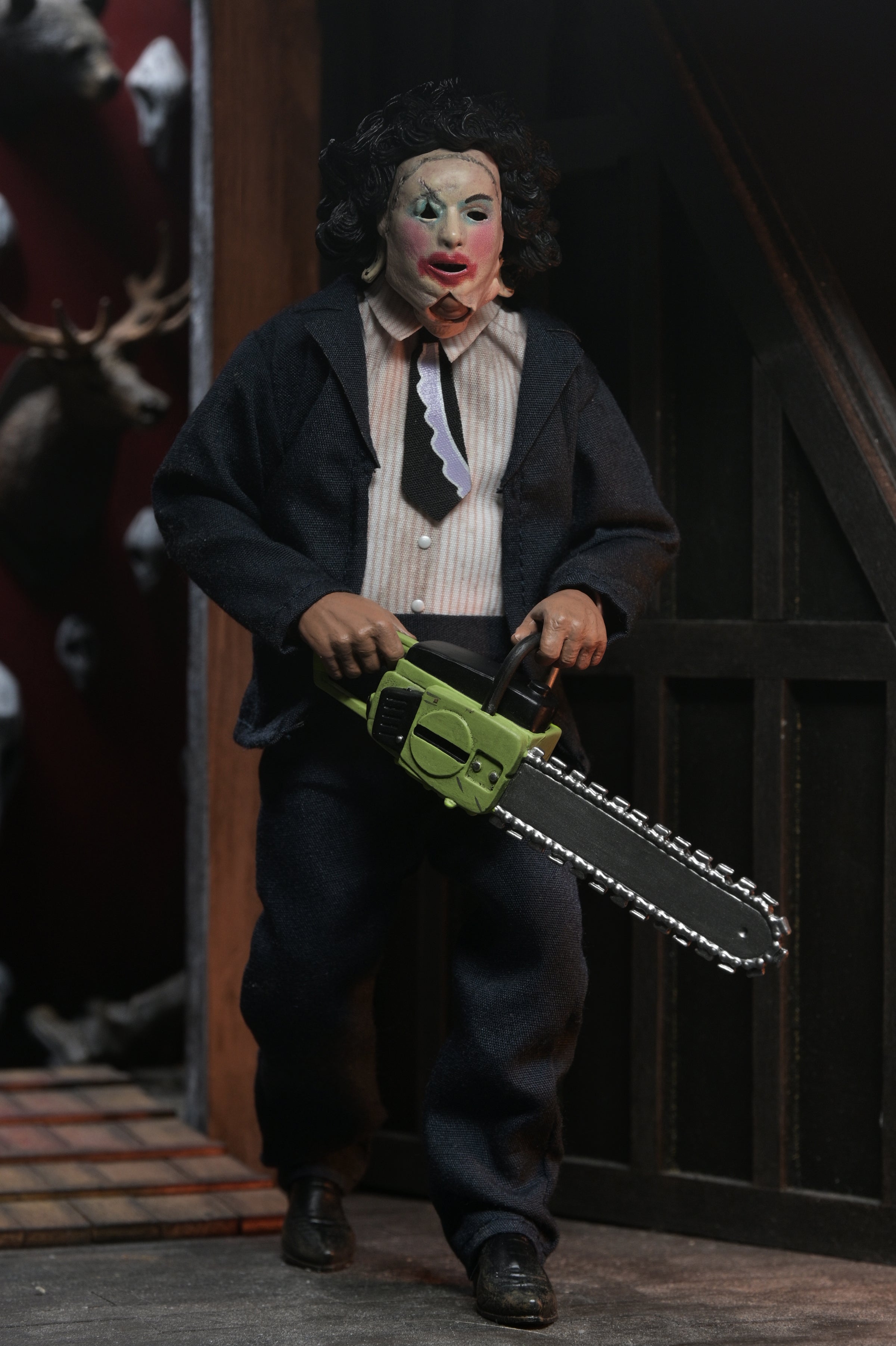 Texas Chainsaw Massacre - Leatherface with Pretty Woman Mask 8