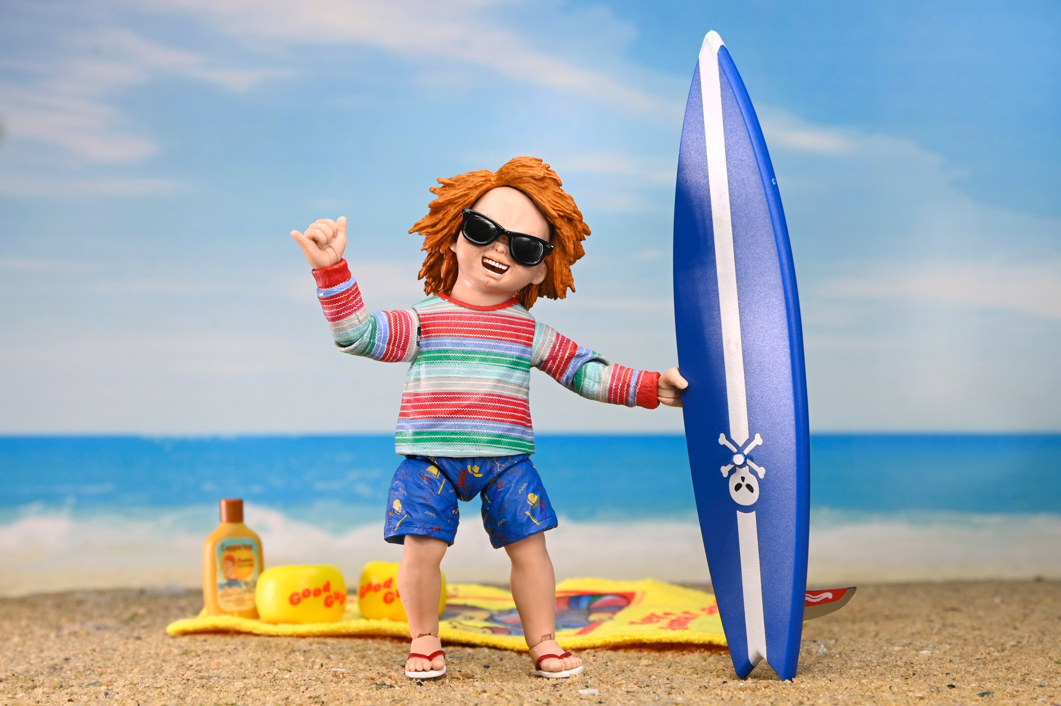 Child's Play 3 - Ultimate Surf's Up Chucky 7" Scale Action Figure (2025 Con Exclusive) - NECA