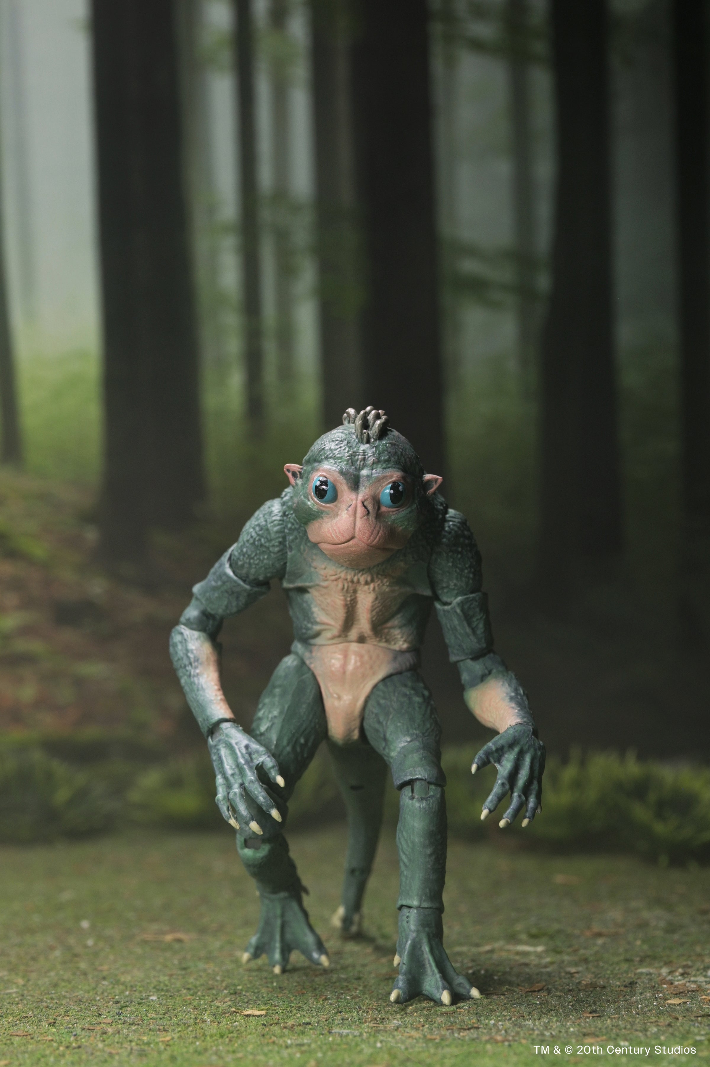 Predator: Badlands - Ultimate Thia & Bud 7" Scale Action Figures on the NECA Store - Featuring Bud