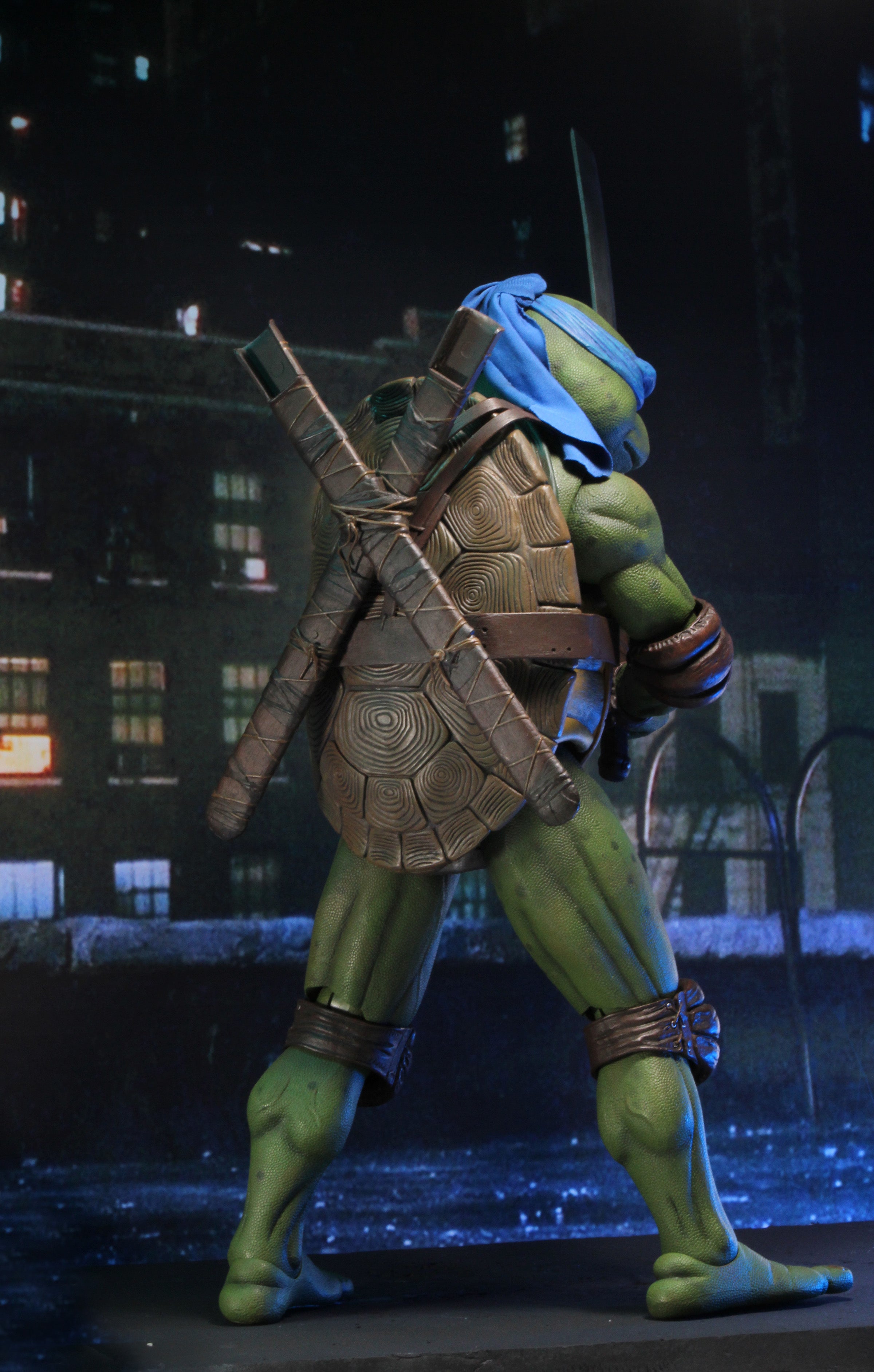 Teenage Mutant Ninja Turtles (1990 Movie) - Leonardo 1/4 Scale Action Figure on the NECA Store