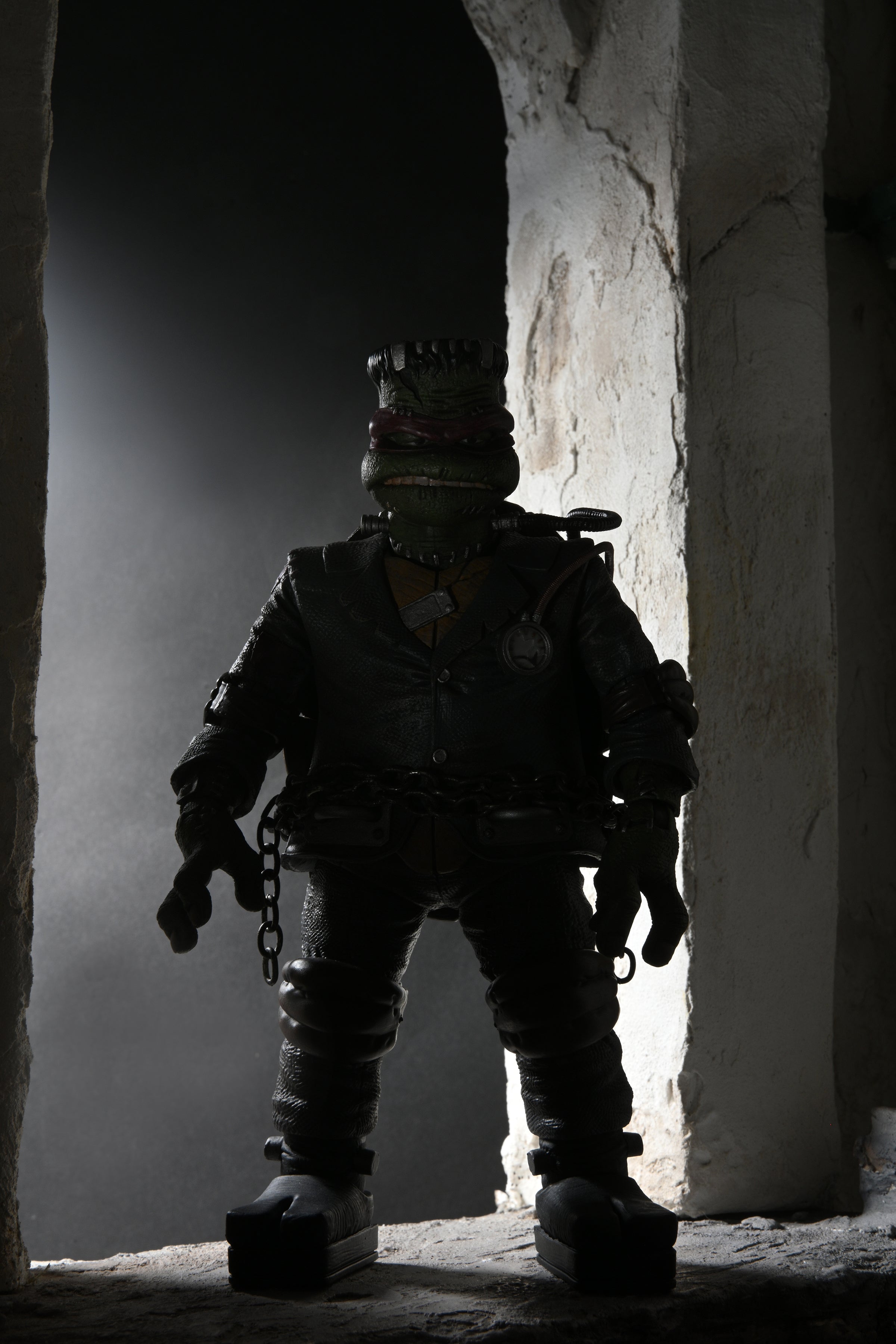 Universal Monsters x Teenage Mutant Ninja Turtles - 7” Scale Action Figure - 7” Scale Action Figure - Raphael as Frankenstein&