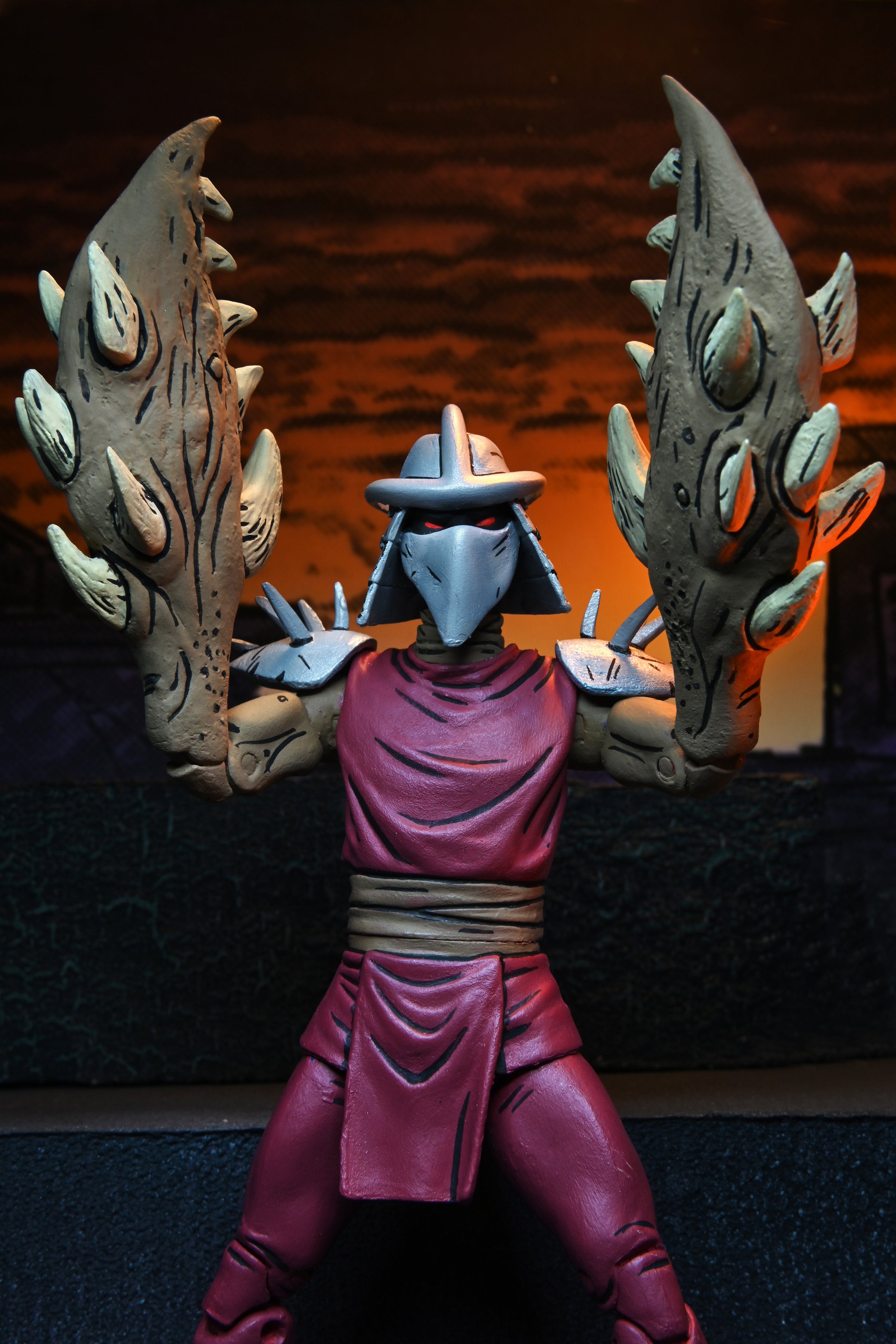 Teenage Mutant Ninja Turtles (Mirage Comics) - 7" Scale Action Figure - Shredder (Mutant Claw) - NECA VAULT