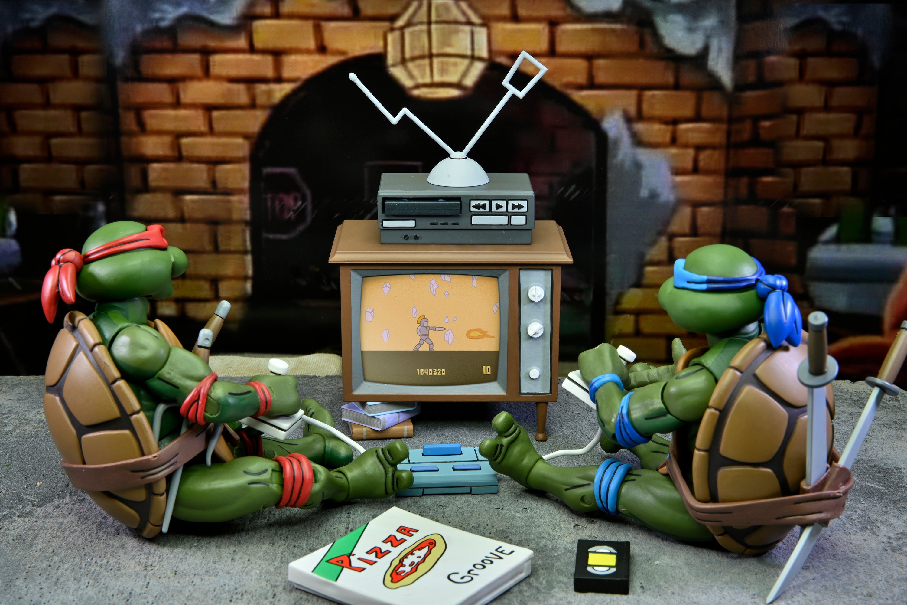 Teenage Mutant Ninja Turtles (Cartoon) – 7” Scale Accessory Set - NECA