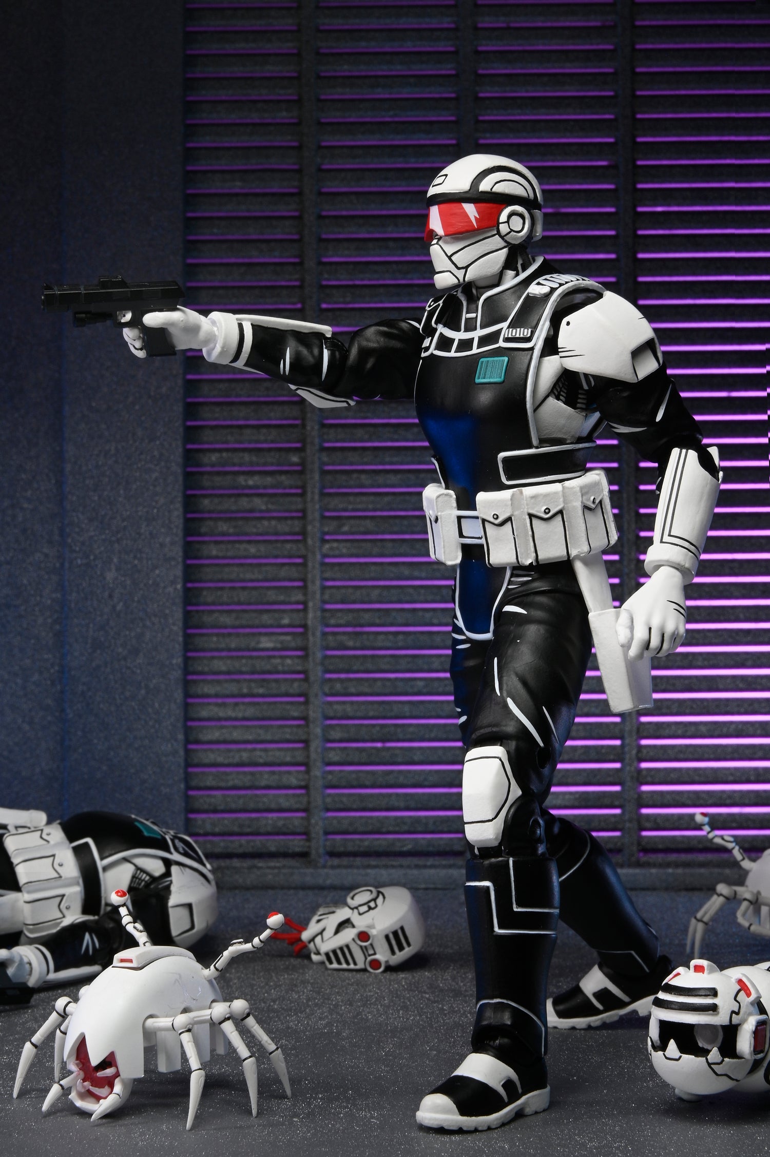 Teenage Mutant Ninja Turtles (The Last Ronin) - Synja Commando and Mousers 7" Scale Action Figure - NECA