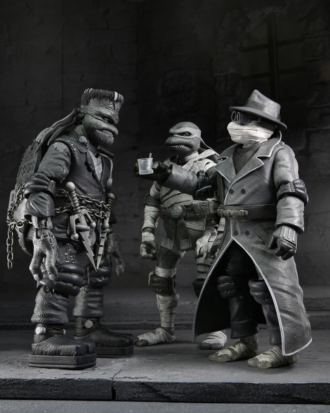 Universal Monsters x Teenage Mutant Ninja Turtles – Black & White Turtles 7” Scale Action Figure 4-Pack - NECA