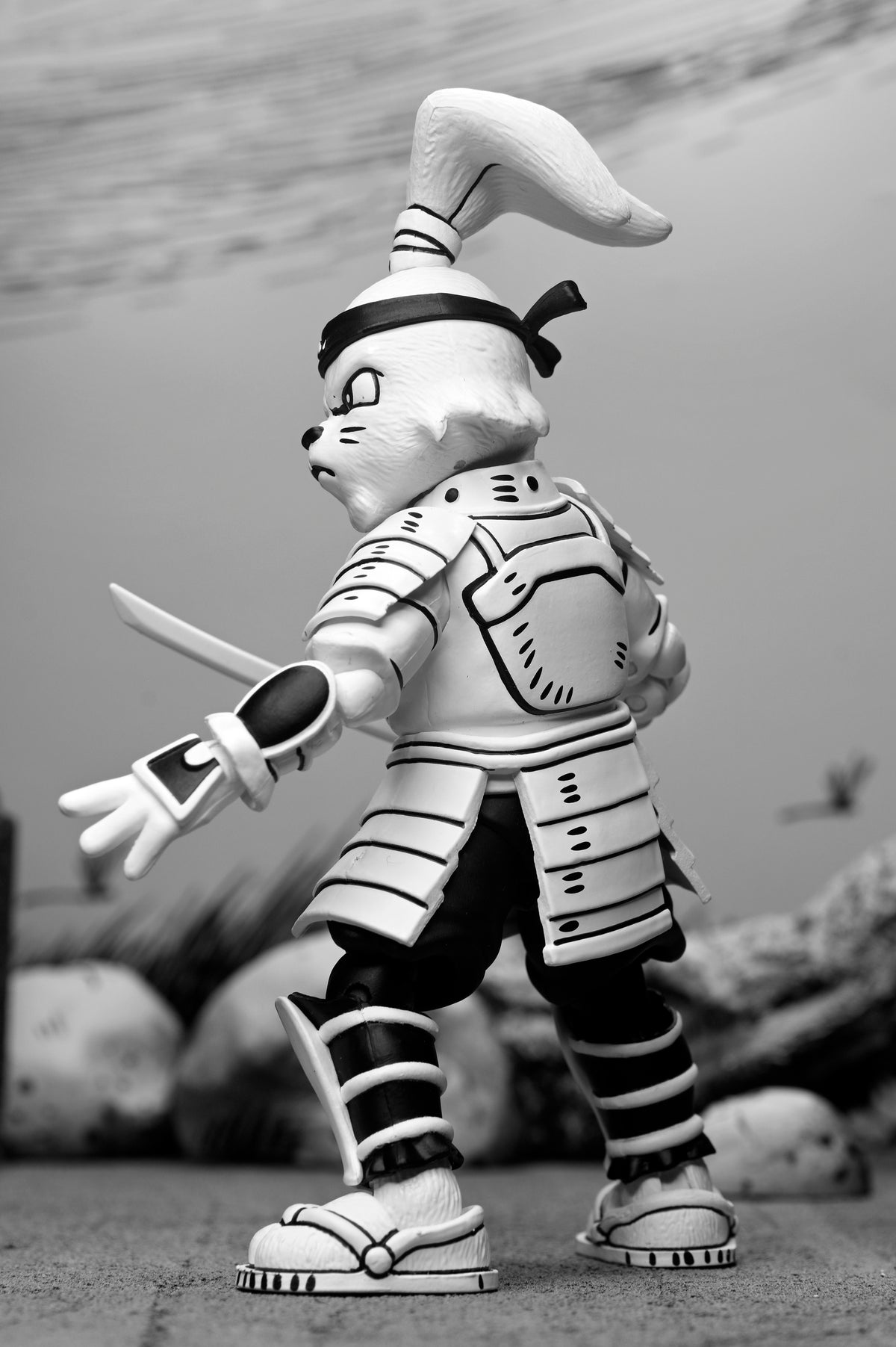 Usagi Yojimbo - Samurai Usagi Yojimbo Black & White Figure 7" Scale Action Figure