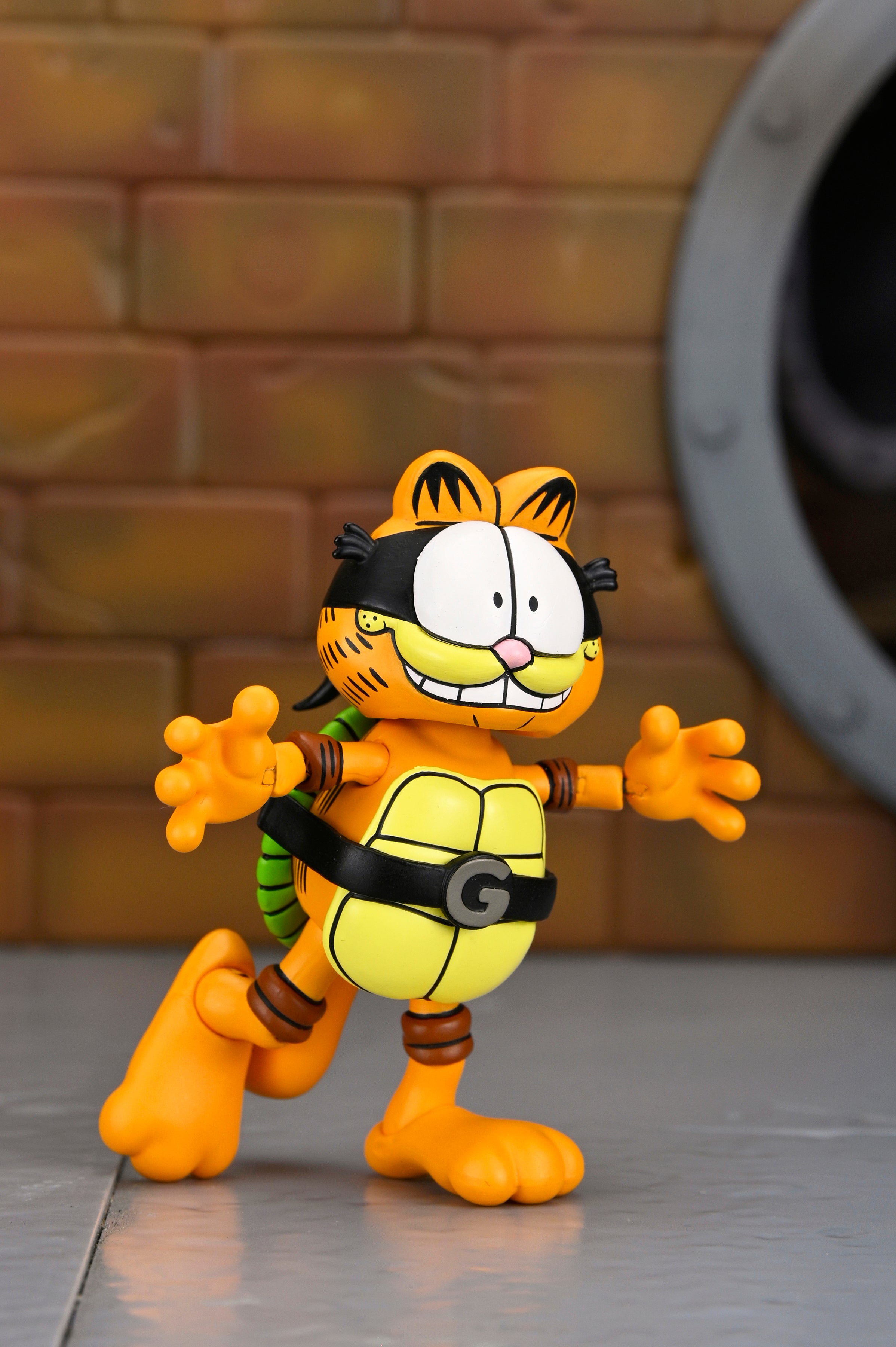 Teenage Mutant Ninja Turtles (Archie Comics) x Garfield - Ultimate Garfello & Odie 7” Scale Action Figures - NECA