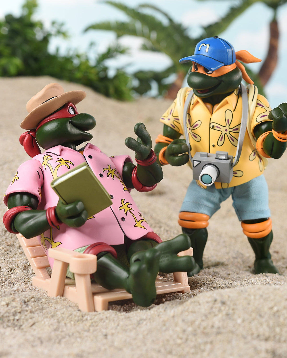Teenage Mutant Ninja Turtles (Cartoon) - Vacation Michelangelo and Raphael 7" Scale Action Figures (2-Pack)