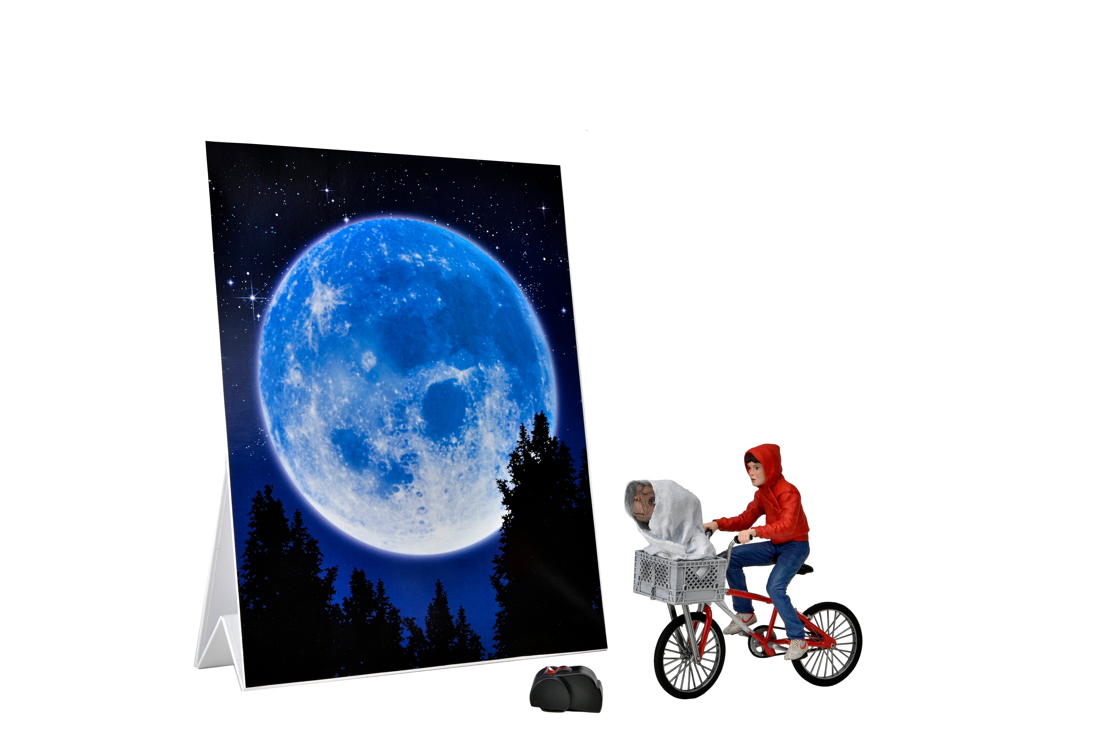 E.T. The Extra-Terrestrial - Elliott &amp; E.T. on Bicycle (40th Anniversary) 7&quot; Scale Action Figure - NECA