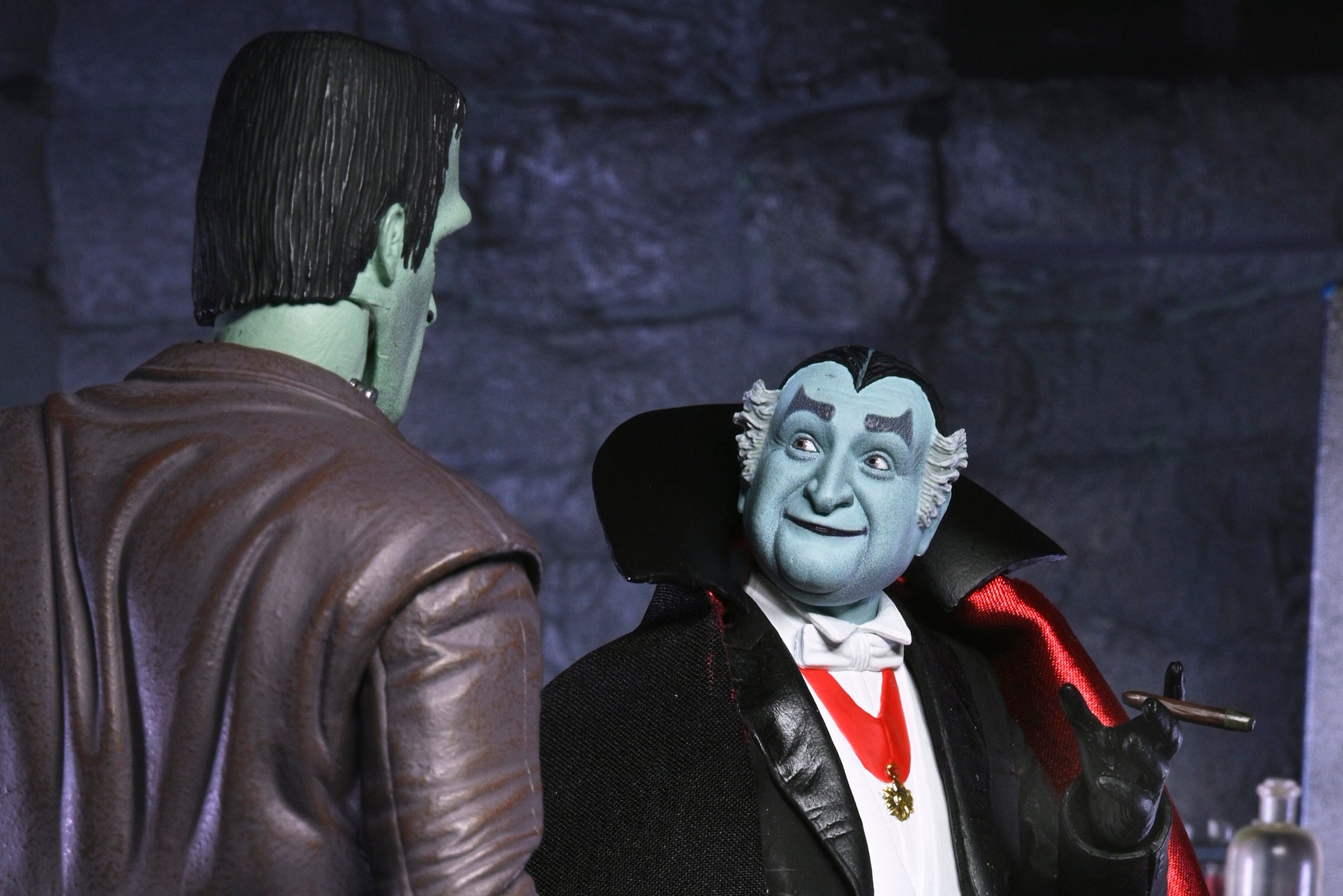 The Munsters (TV Series) - Ultimate Grandpa and Herman Munster 7” Scale Action Figure Bundle - NECA