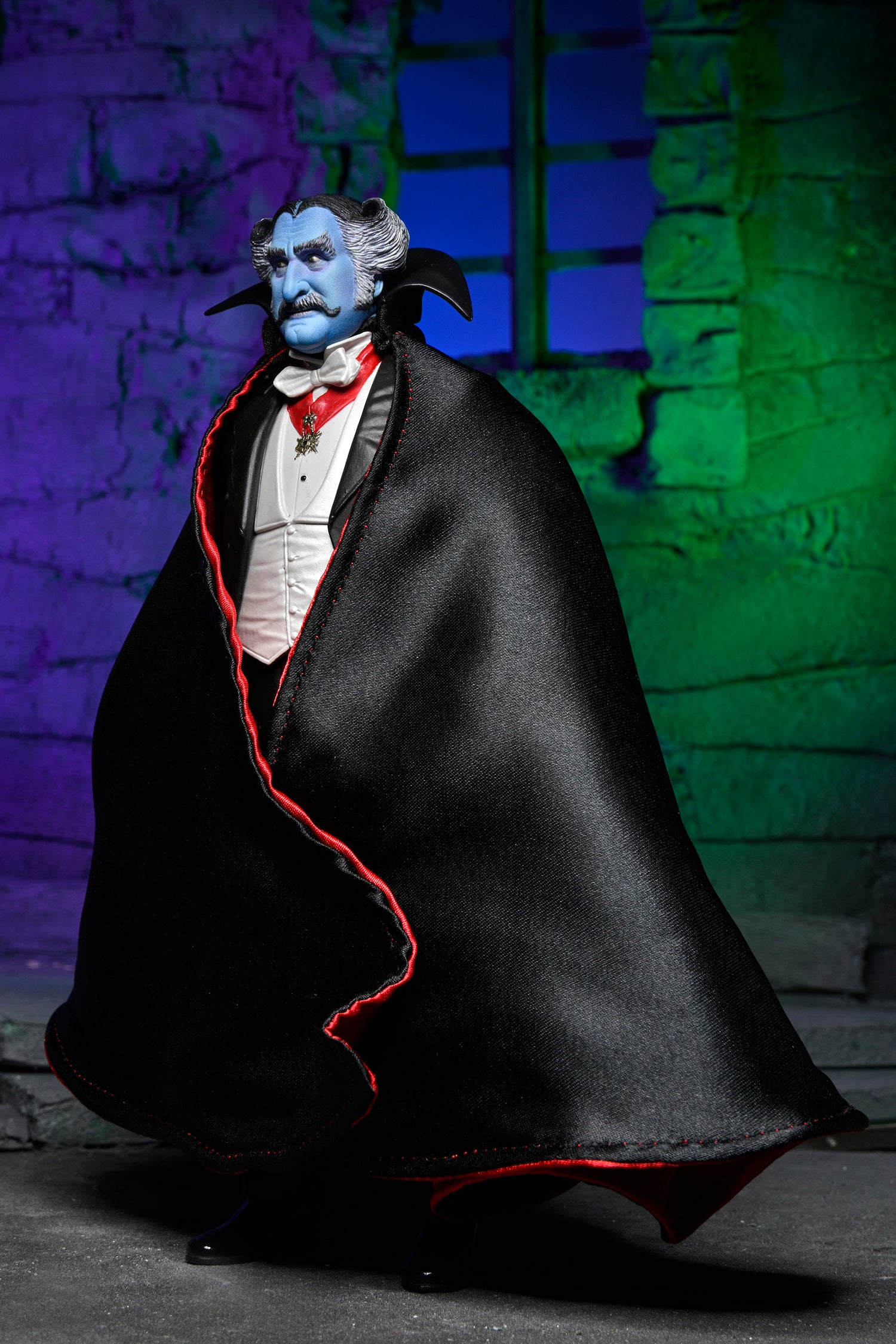 The Munsters (2022) - Ultimate The Count 7" Scale Action Figure - NECA