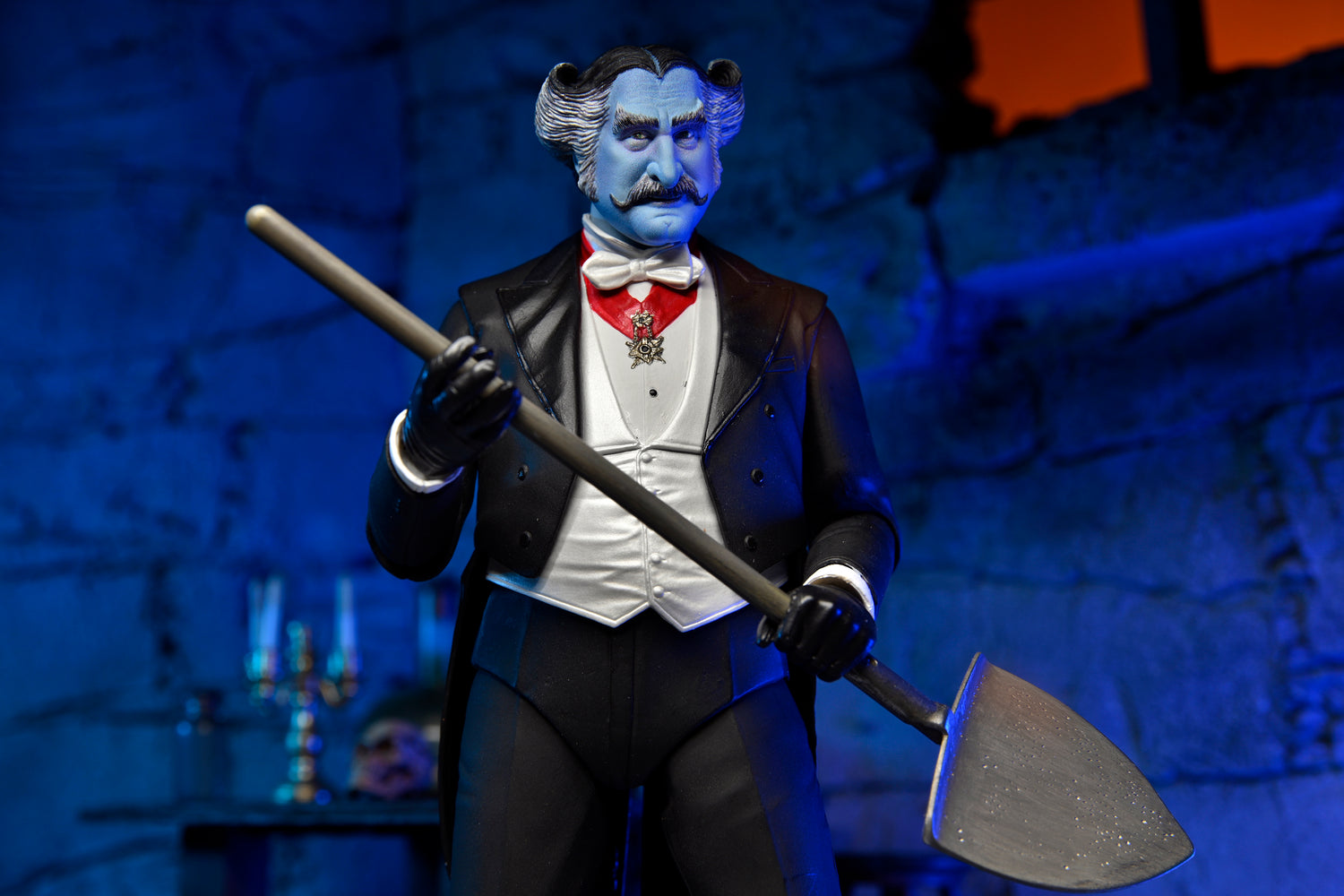 The Munsters (2022) - Ultimate The Count 7" Scale Action Figure - NECA