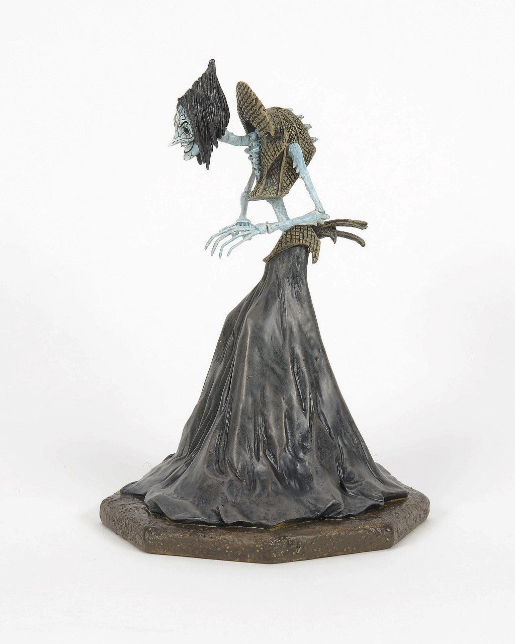 Fright Ave - Coraline - Beldam Beckons - Department 56 on NECA