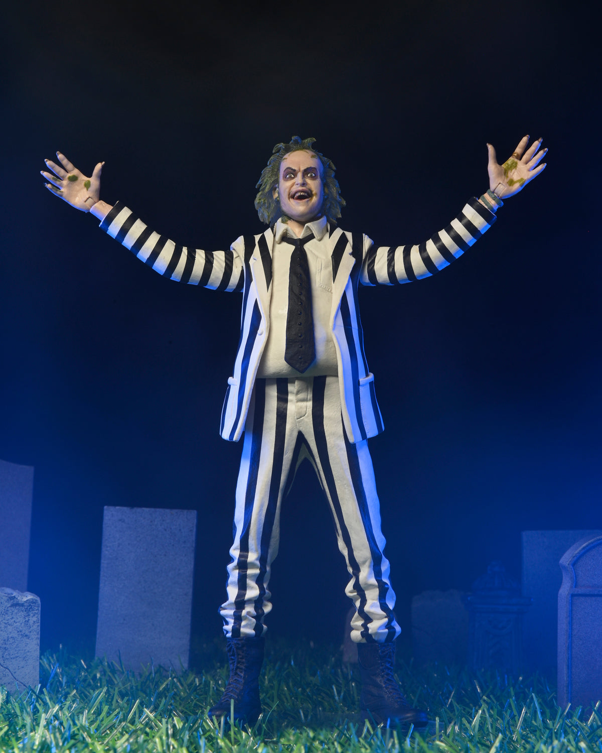Beetlejuice (1988) - Black and White Striped Suit Beetlejuice 7" Scale Action Figure - NECA