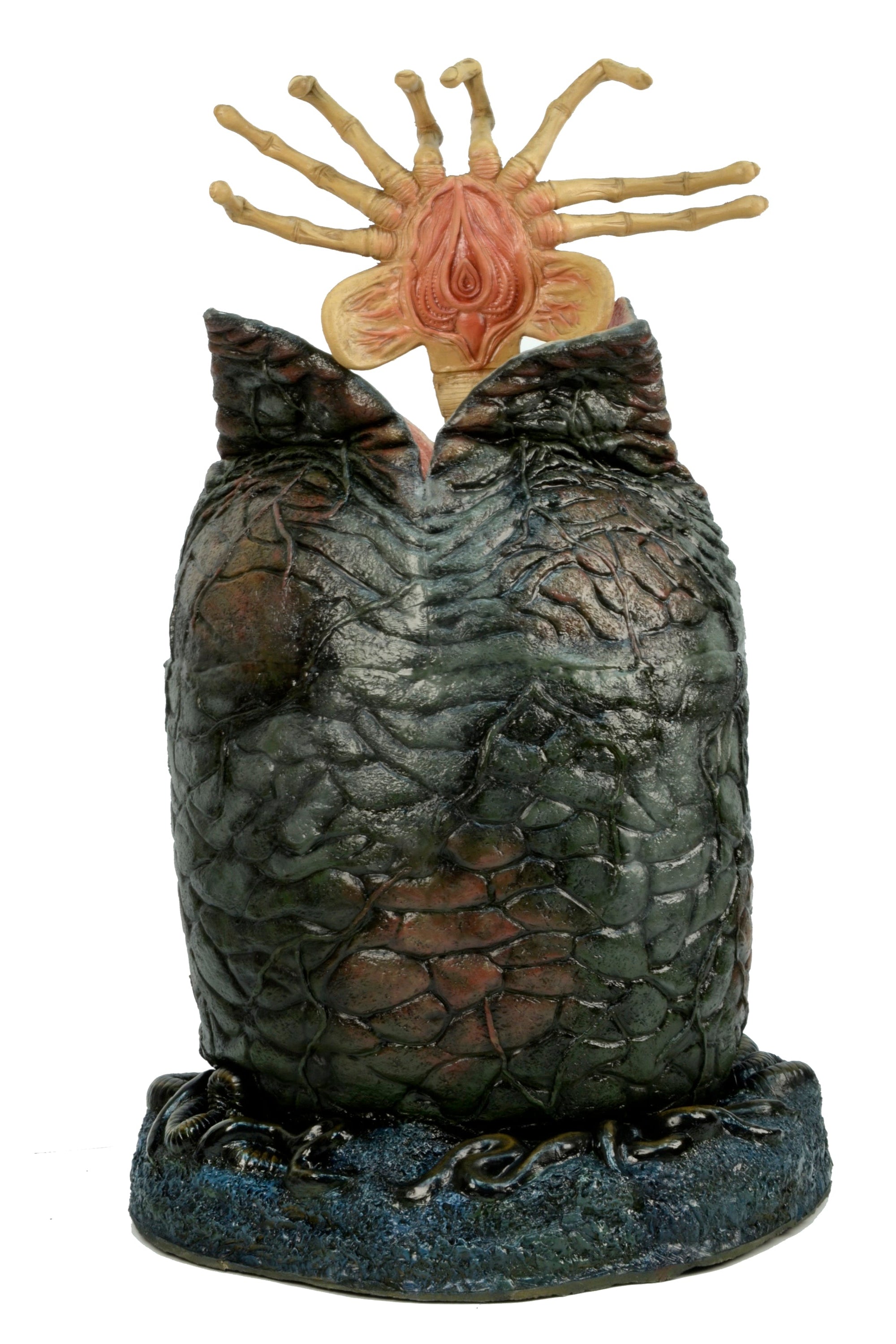 Aliens - Xenomorph Egg Life-Size Replica with LED Lights and Facehugger - NECA
