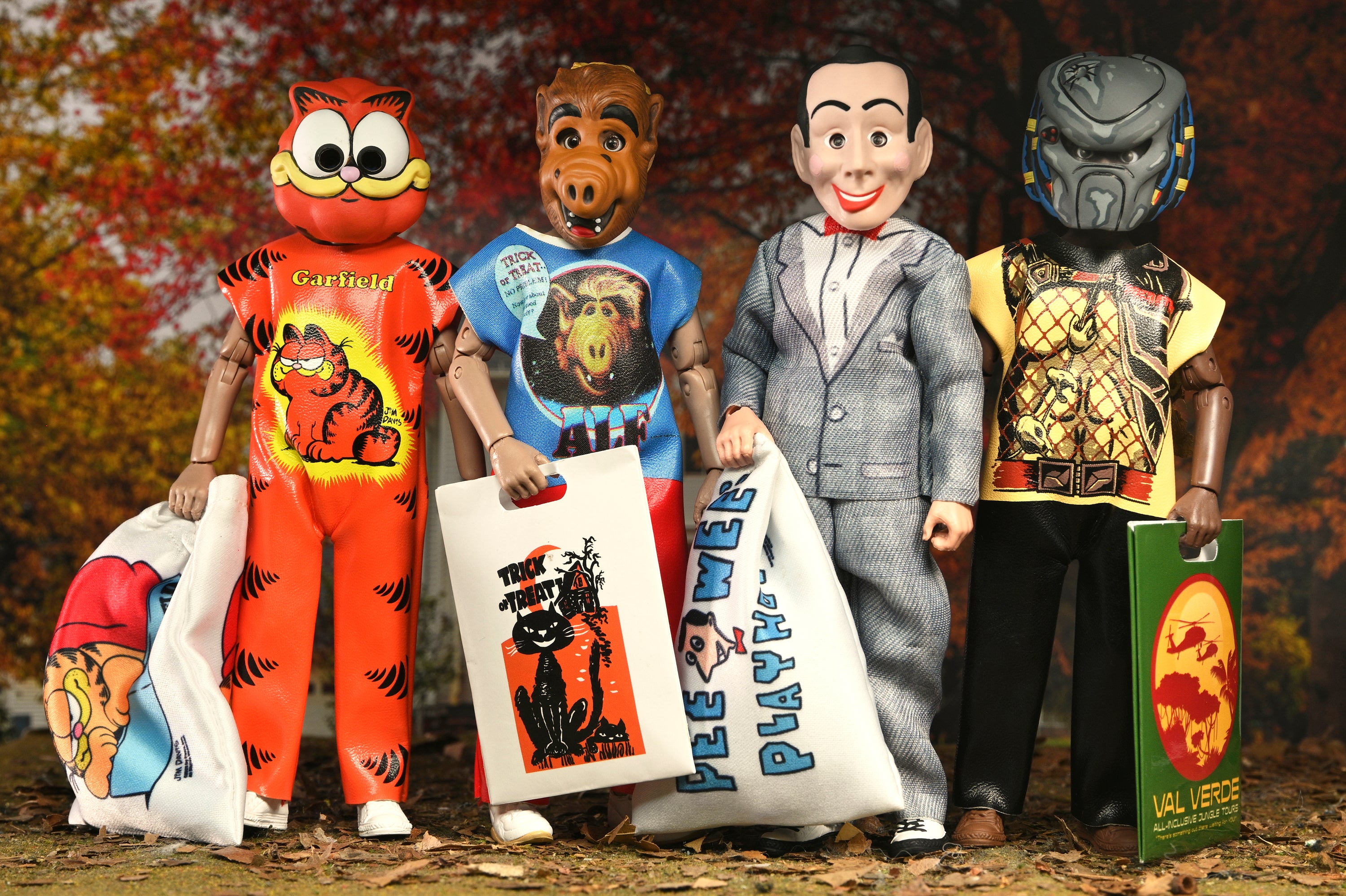Ben Cooper Costume Kids Collection - Series 8 Costumed Action Figure Bundle (ALF, Garfield, Pee-wee, Predator) - NECA