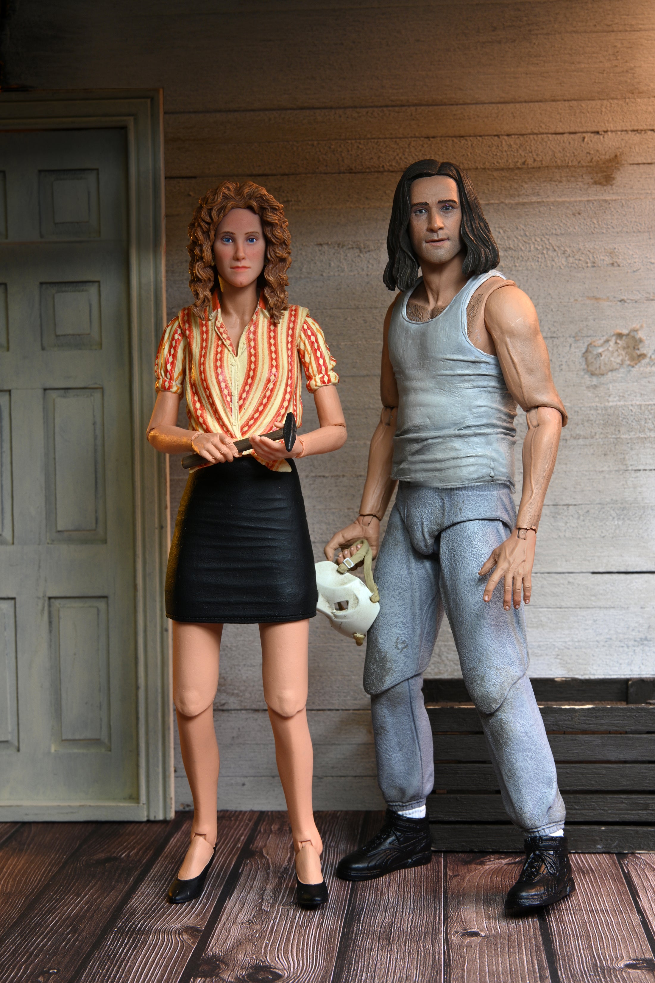 Teenage Mutant Ninja Turtles (1990 Movie) - April O’Neil & Casey Jones (Farm) 7" Scale Action Figure 2-Pack - NECA