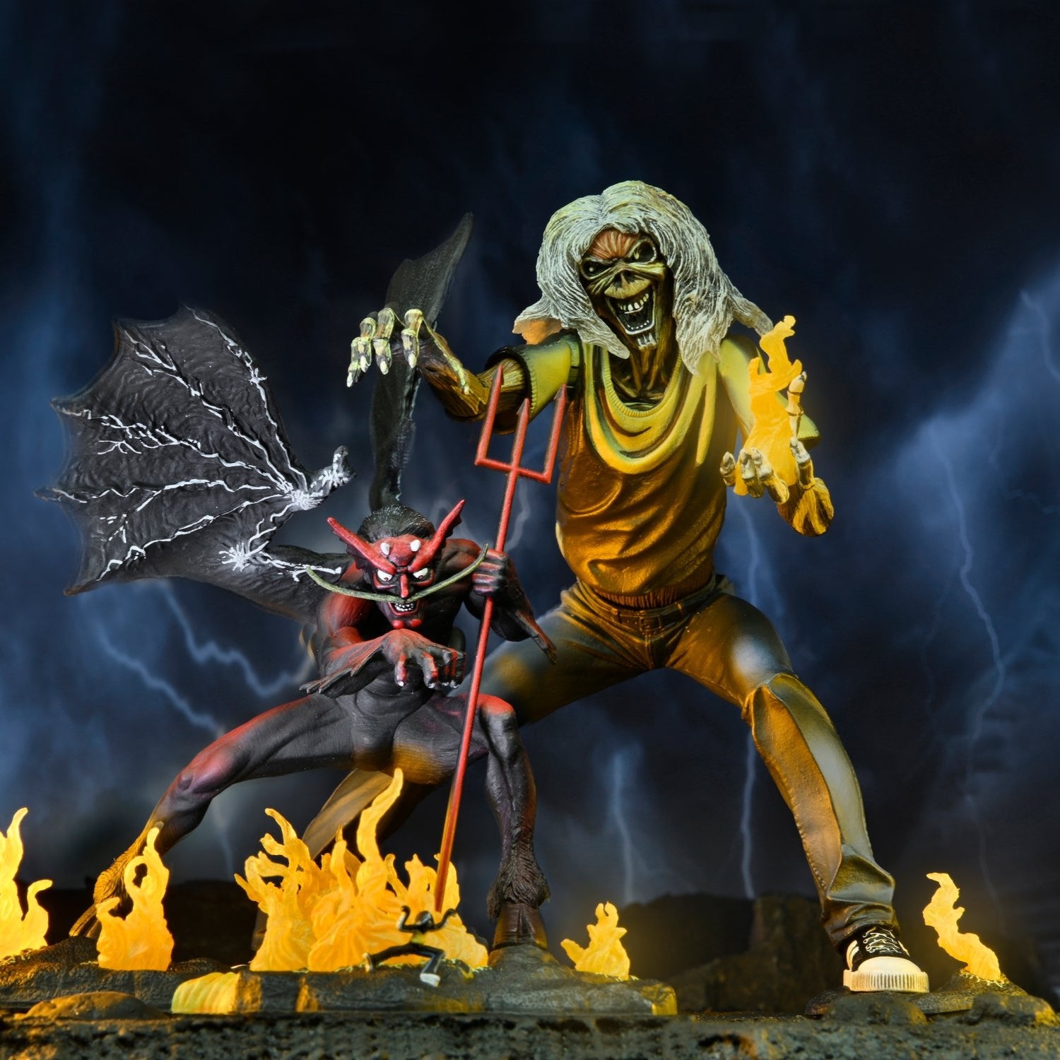 Figurine Iron Maiden - Retro - Trooper Eddie - 40th Anniversary Neca14903 A Figurine Iron Maiden - Retro - Trooper Eddie - 40th Anniversary Neca14903 A