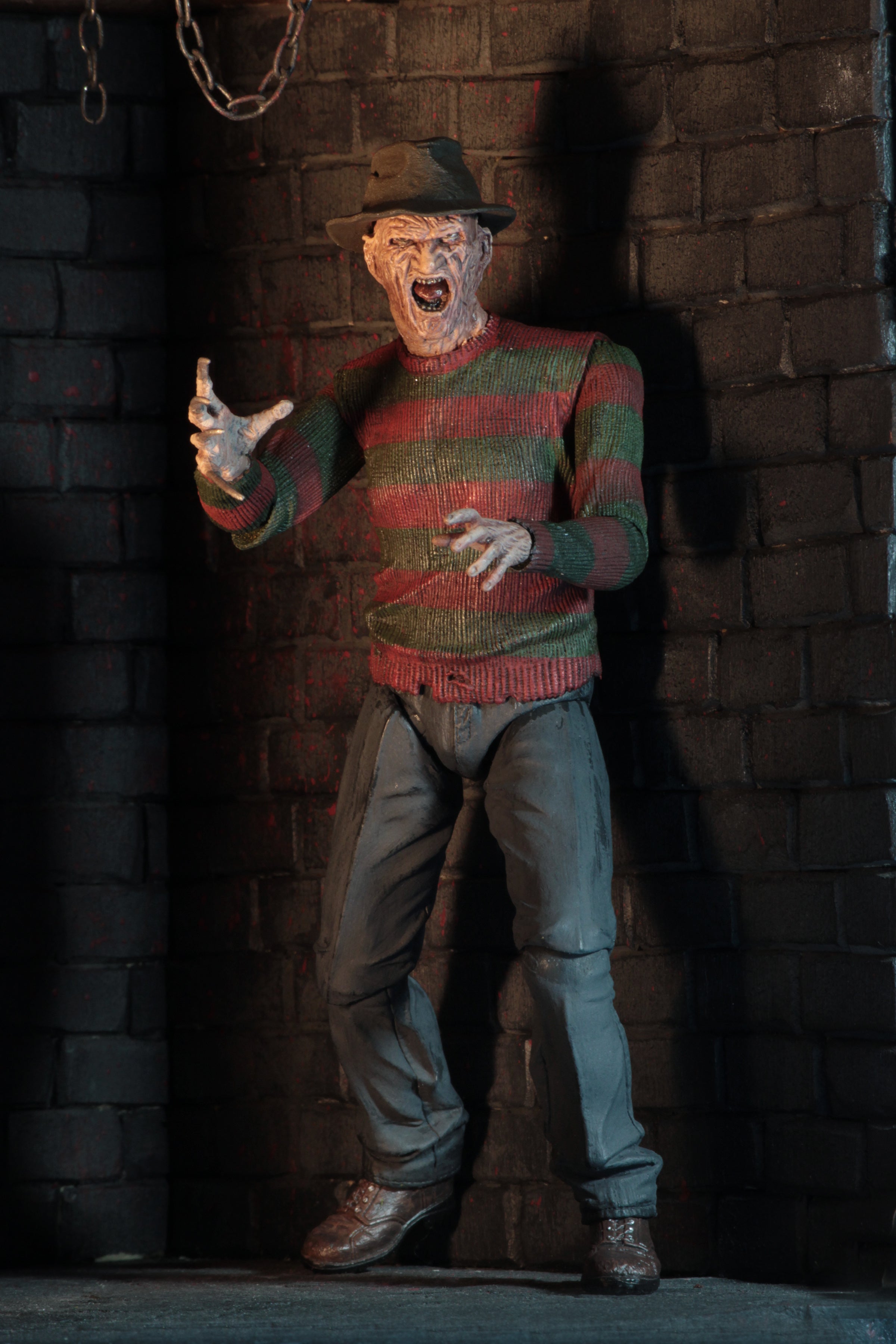 Nightmare on Elm Street - Ultimate Part 2 Freddy 7" Scale Action Figure (Freddy's Revenge) - NECA