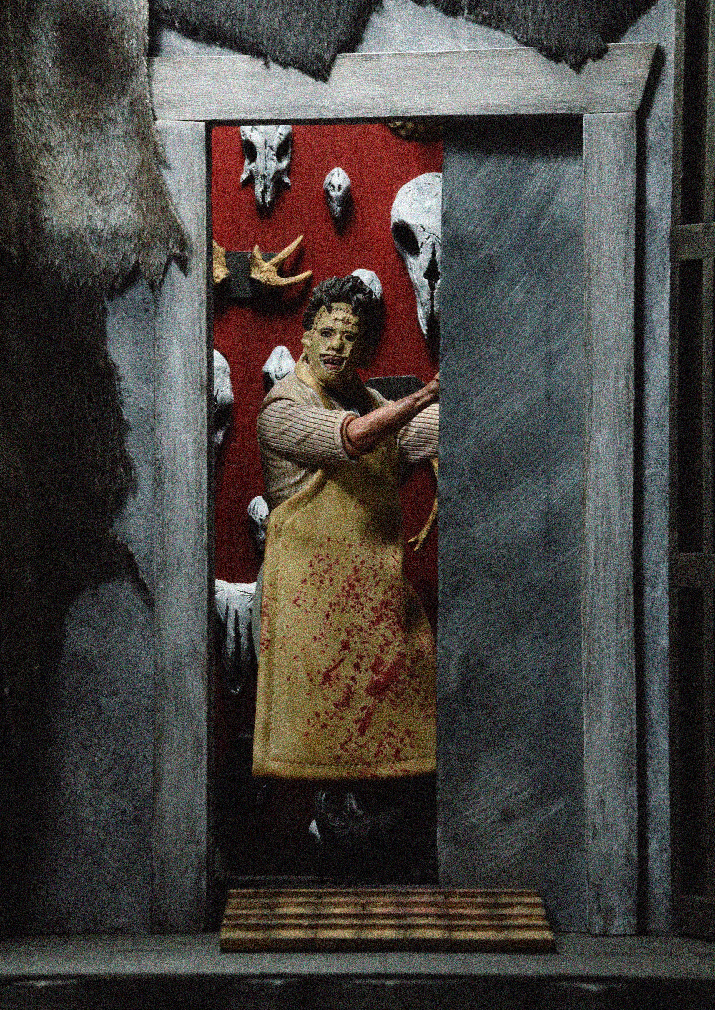 Texas Chainsaw Massacre - Ultimate Leatherface 7" Scale Action Figure