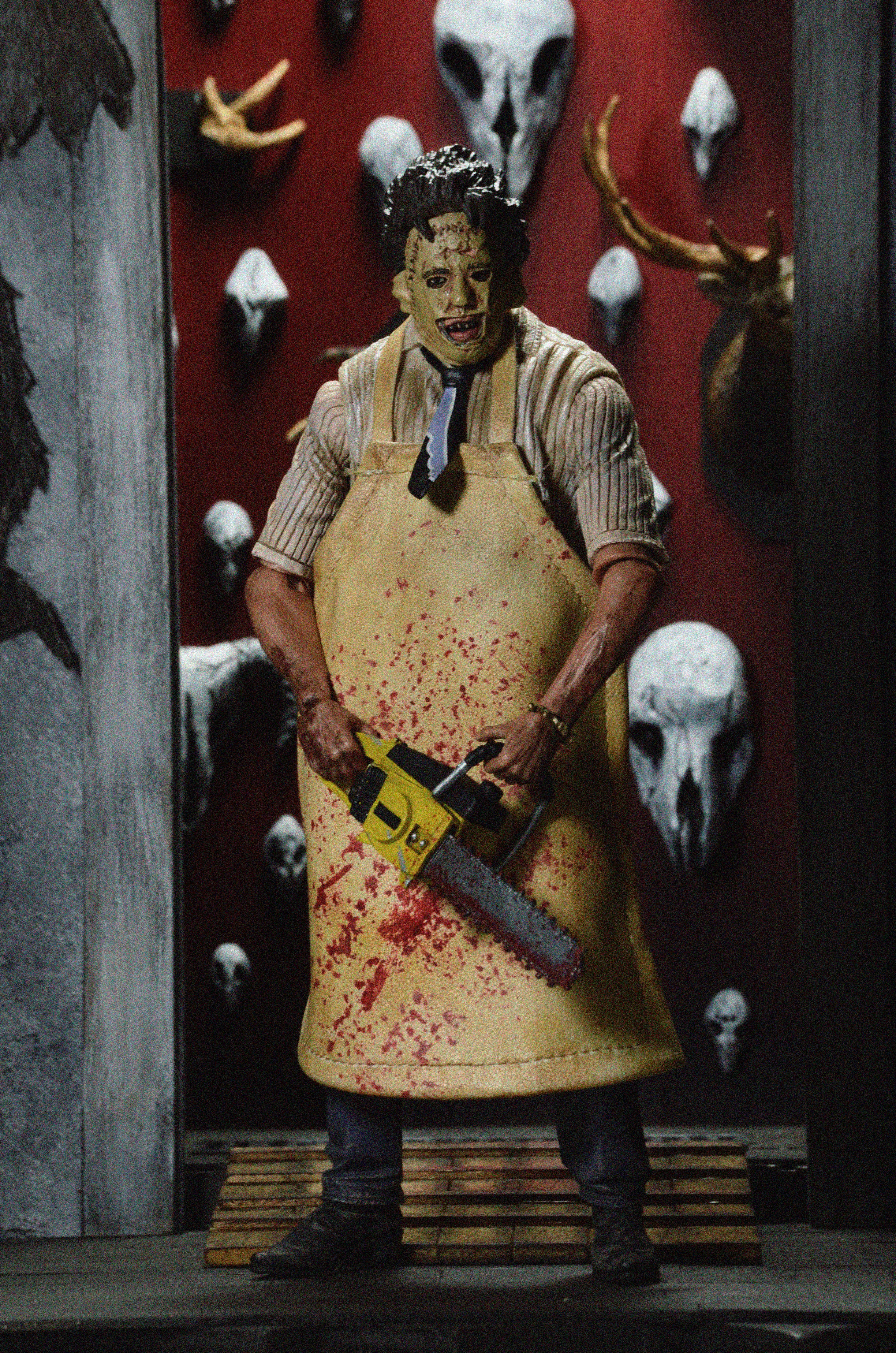 Texas Chainsaw Massacre - Ultimate Leatherface 7" Scale Action Figure