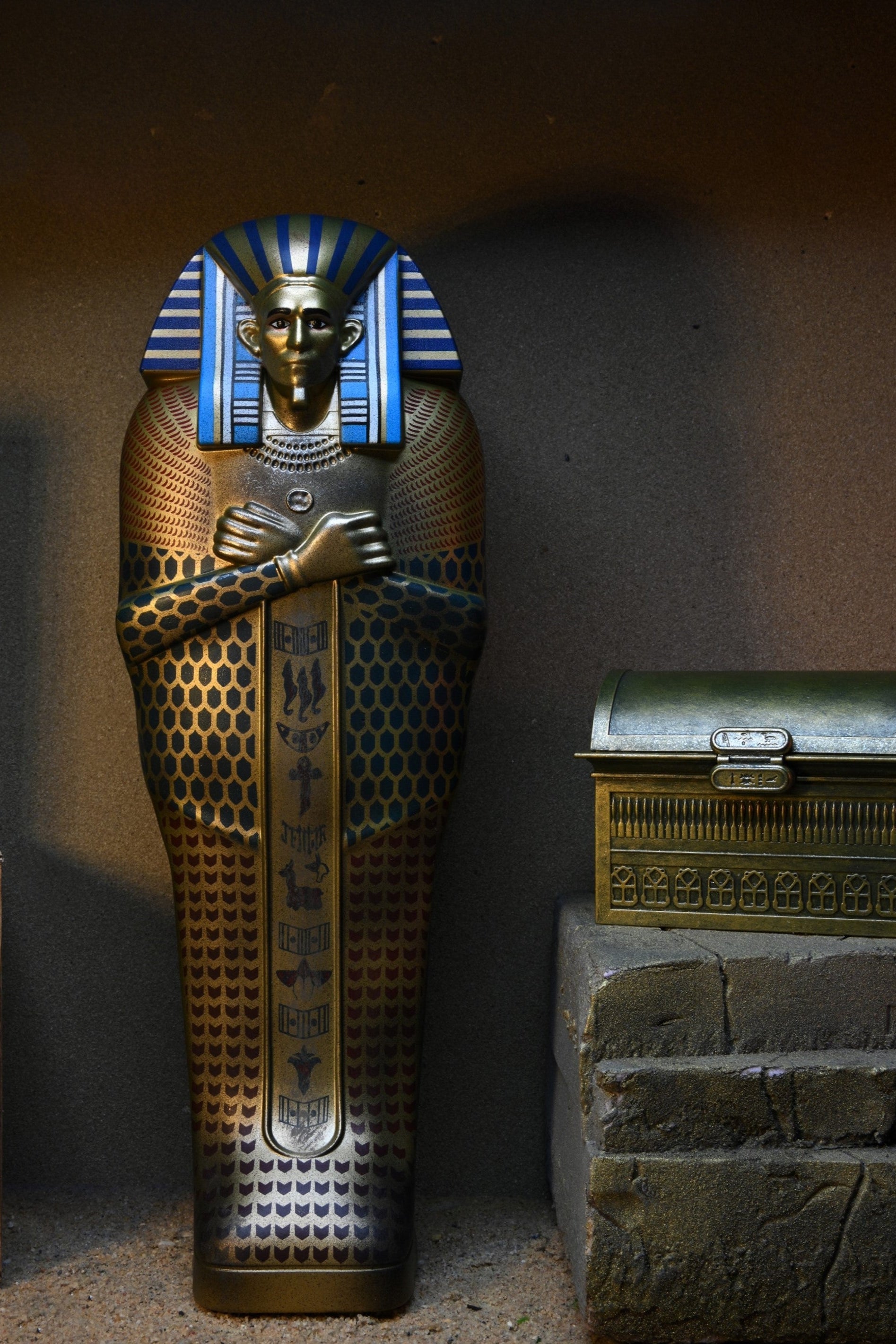 Universal Monsters - The Mummy 7” Scale Accessory Set - NECA