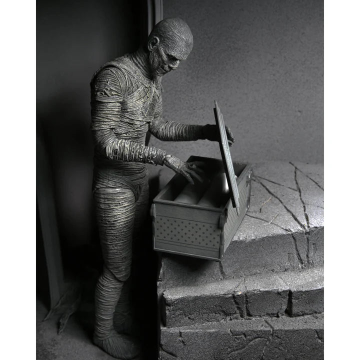 Universal Monsters - Ultimate Mummy Black & White 7” Scale Action Figure