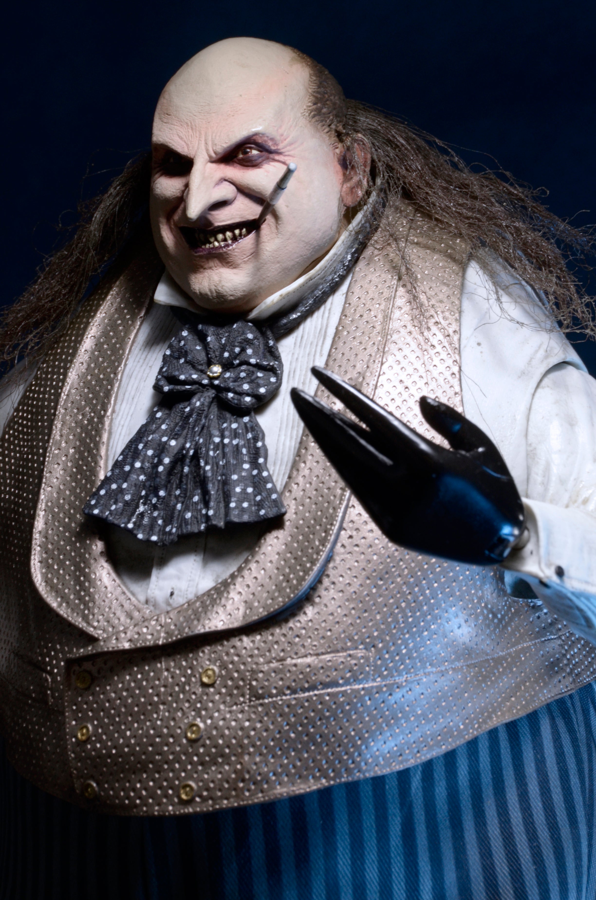 Batman Returns - 1/4 Scale Action Figure - Mayoral Penguin (Danny Devito) - NECA
