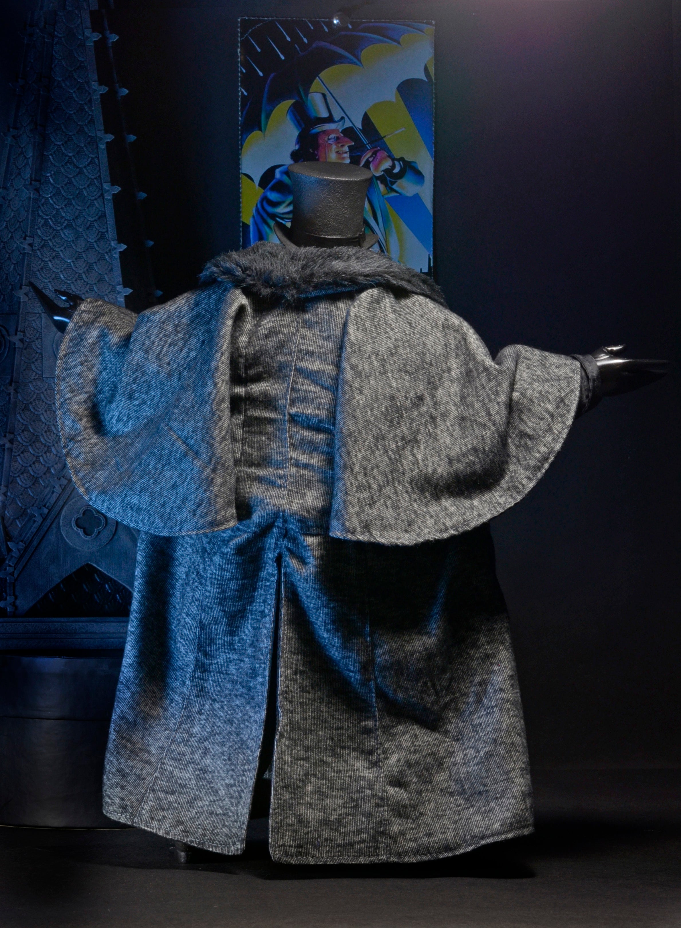 Batman Returns - 1/4 Scale Action Figure - Mayoral Penguin (Danny Devito) - NECA