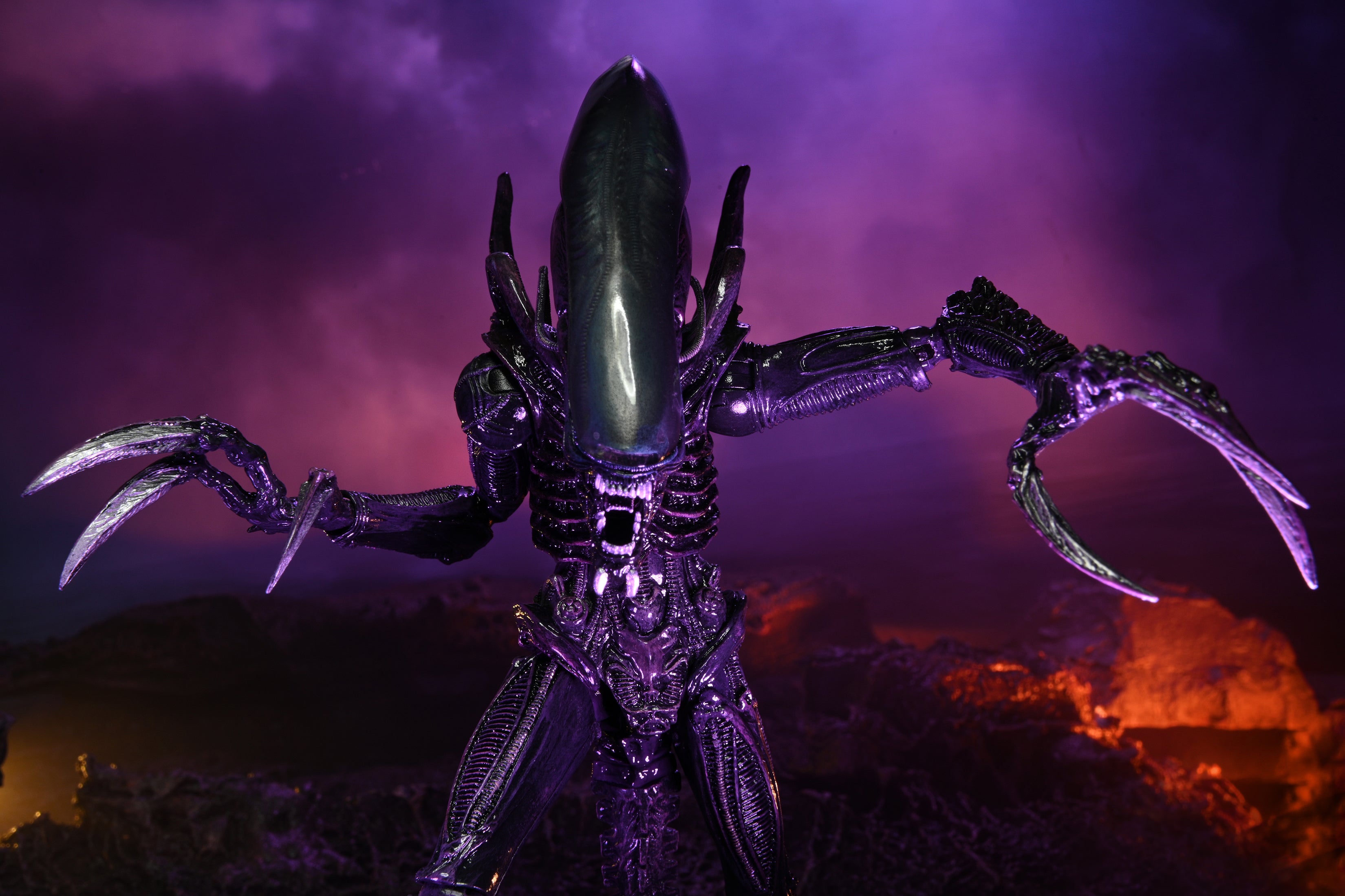 Alien vs Predator - Razor Claws Alien (Movie Deco) 7" Scale Action Figure - NECA