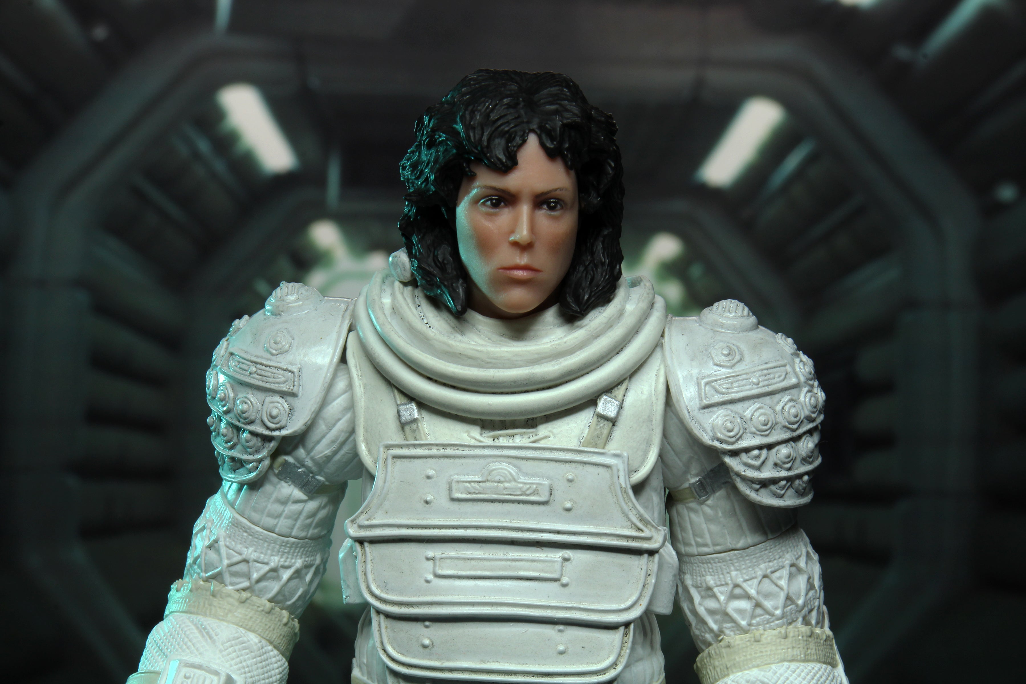 Alien - 40th Anniversary Asst 4 Compression Suit Ripley 7” Scale Action Figure - NECA