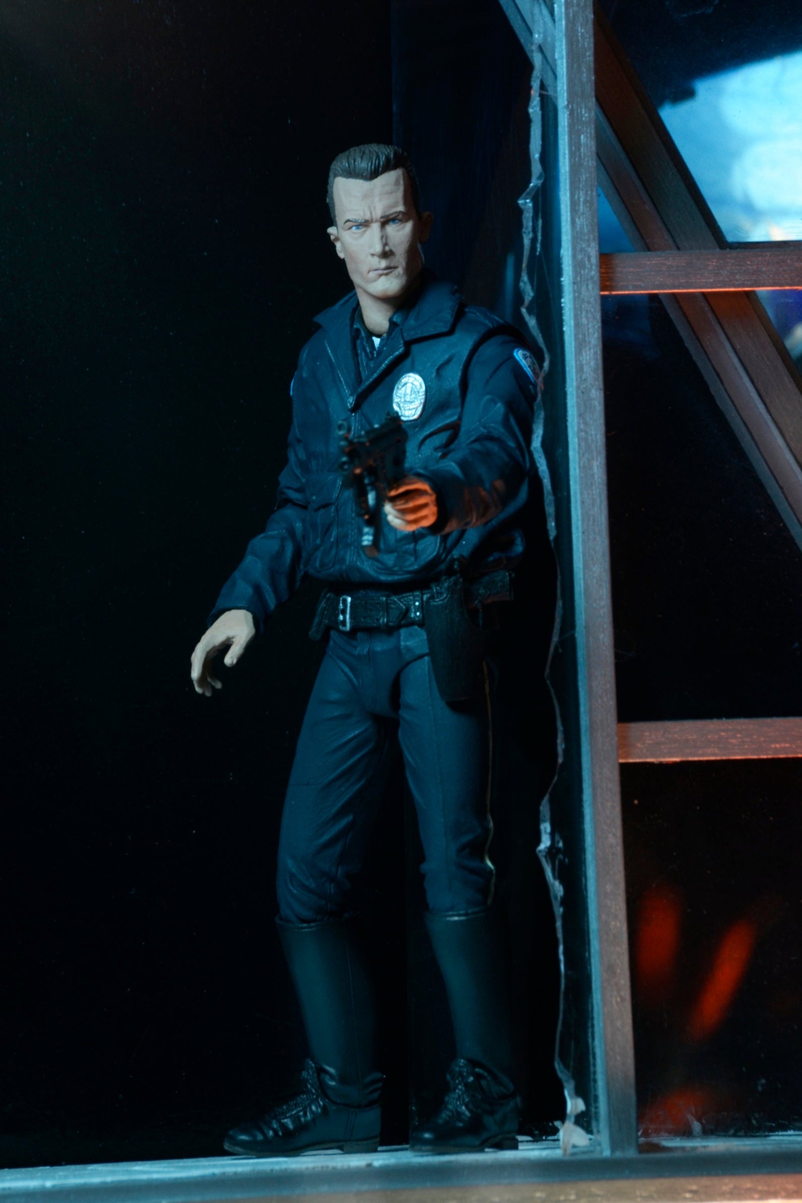 Terminator 2 - Ultimate T-1000 7” Scale Action Figure (Motorcycle Cop) - NECA