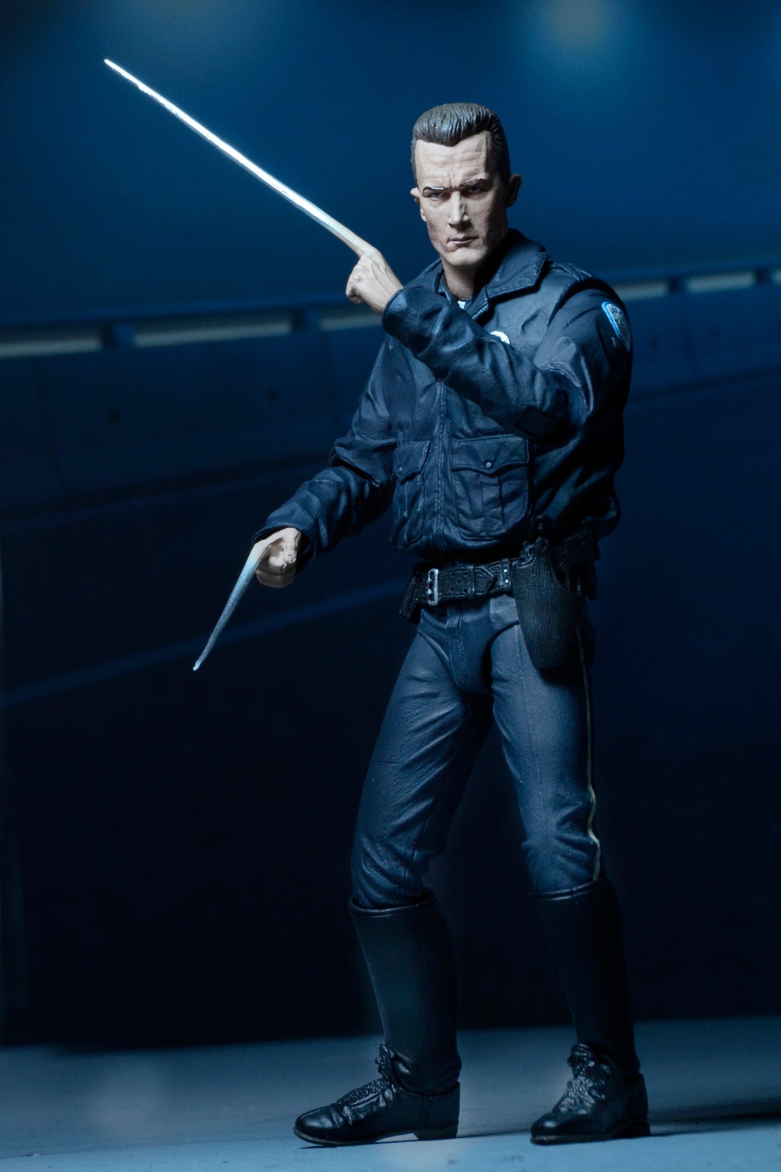 Terminator 2 - Ultimate T-1000 7” Scale Action Figure (Motorcycle Cop) - NECA