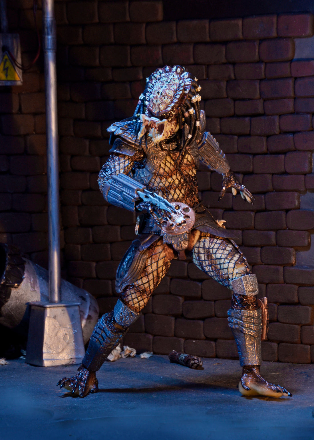 Predator - Ultimate City Hunter 7” Scale Action Figure (PRE-ORDER)