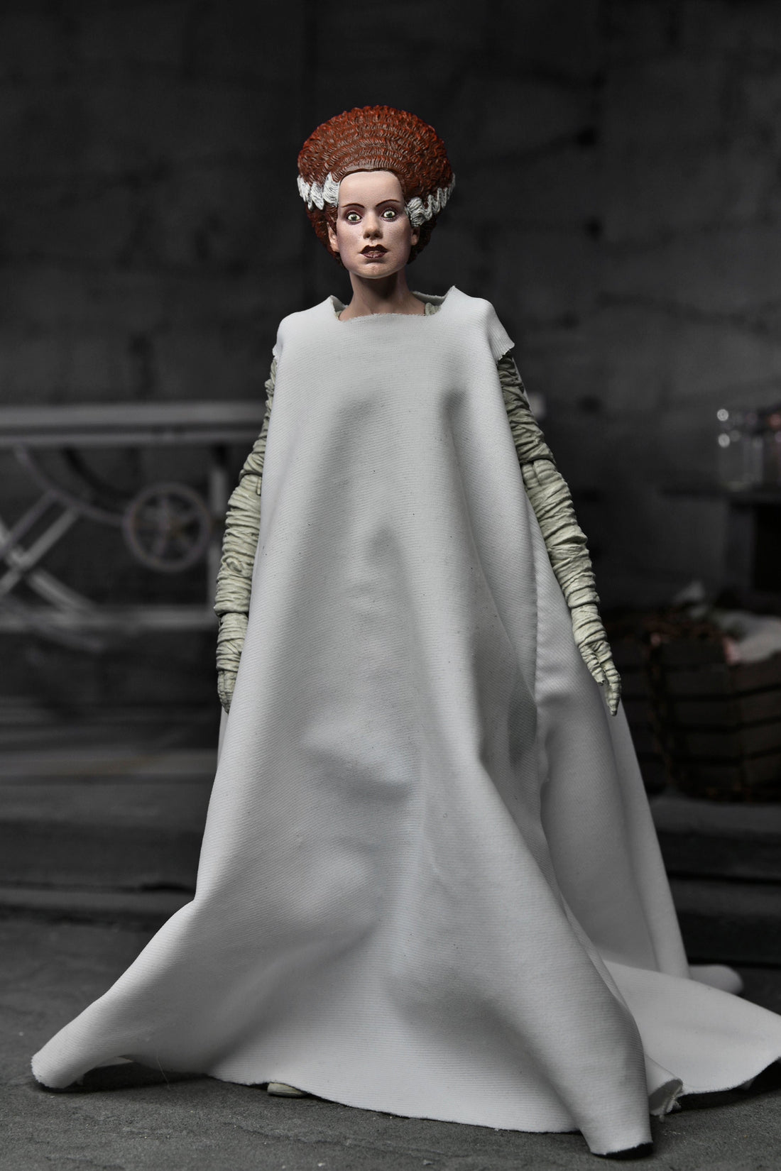 Universal Monsters - Ultimate The Bride of Frankenstein 7” Scale Action Figure (Color) - NECA