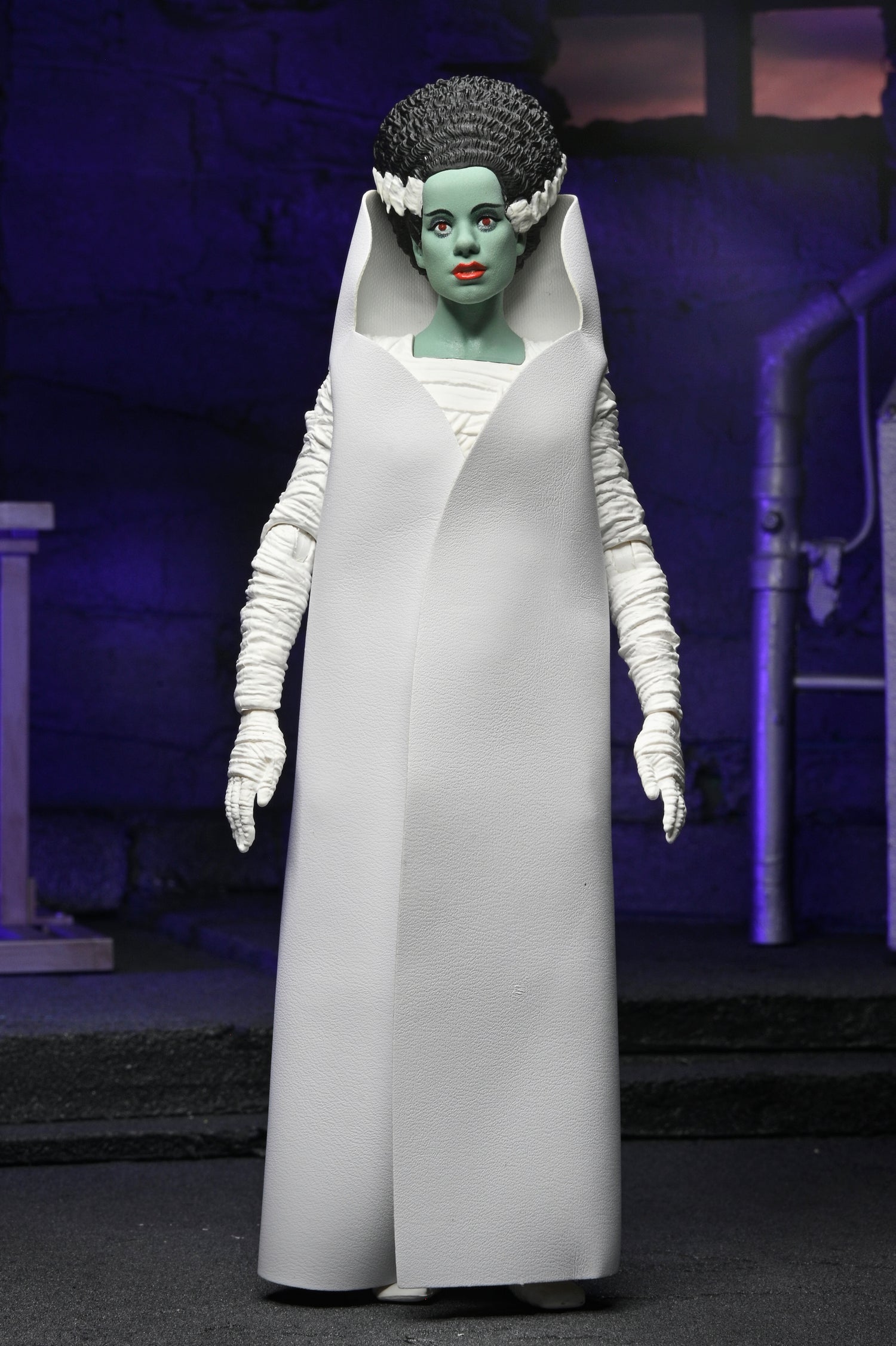 Universal Monsters - 90th Anniversary Glow-in-the-Dark Retro Bride of Frankenstein 7” Scale Action Figure (2025 Con Exclusive) - NECA