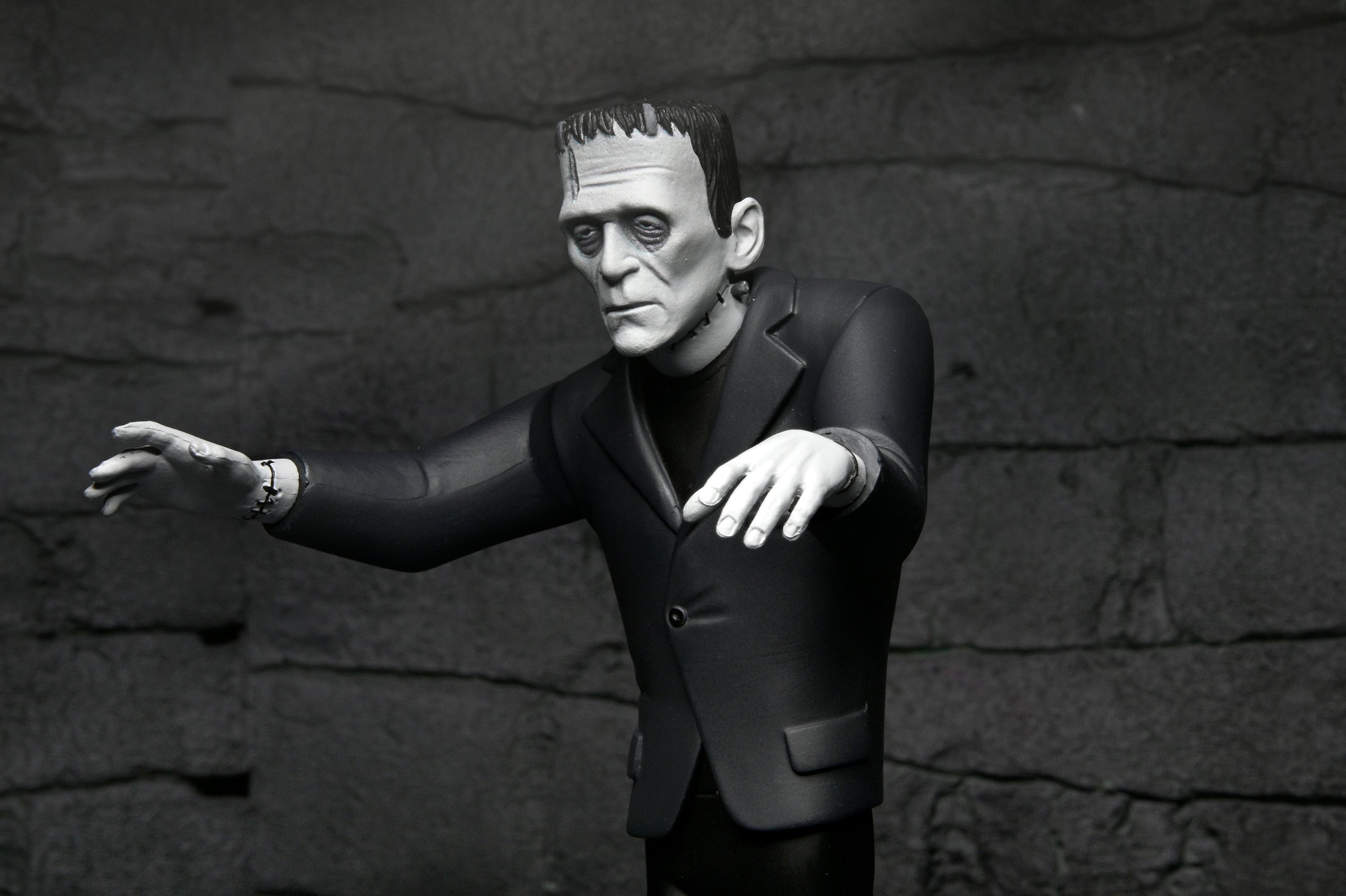 Universal Monsters - Toony Terrors Silver Screen Edition (Series 10) Frankenstein 6” Scale Action Figure - NECA